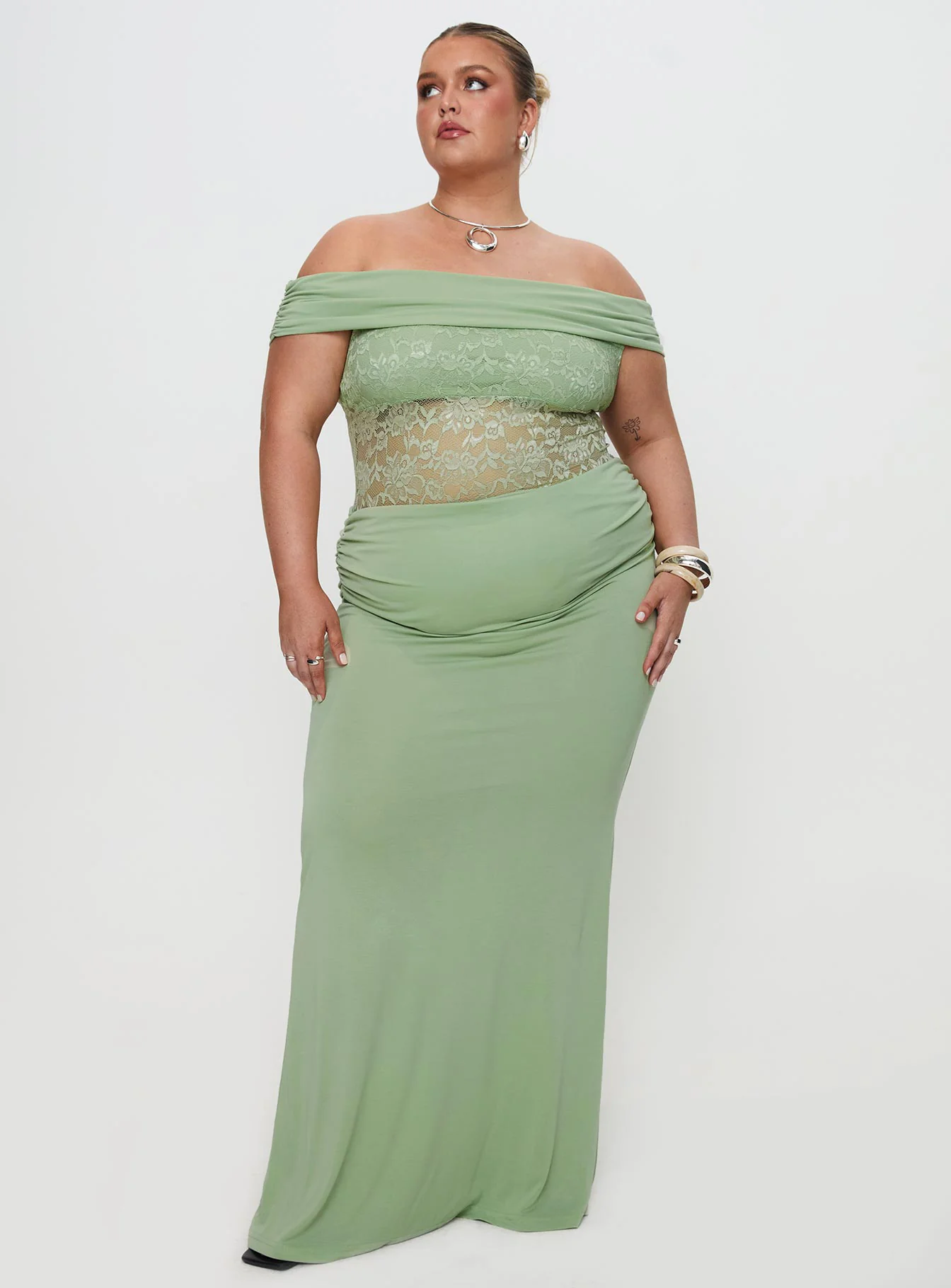 Gwendolen Off The Shoulder Maxi Dress Green Curve
