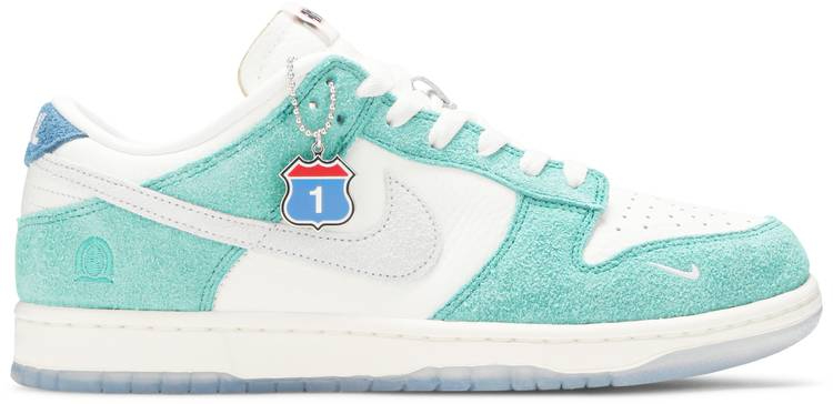 Kasina x Dunk Low  Road Sign  CZ6501-101 - Sneaker Replica Workshop