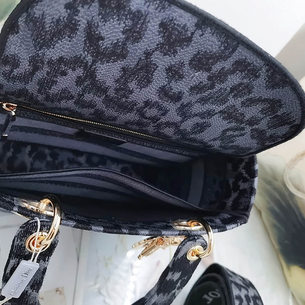 DIOR MEDIUM LADY D-LITE BAG - Top Club