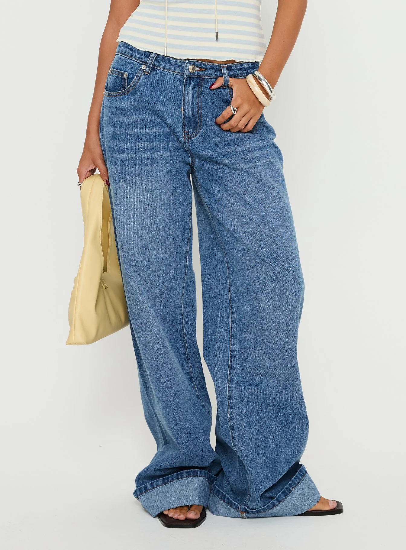 Jacobie Mid Rise Wide Leg Jeans Mid Blue Wash