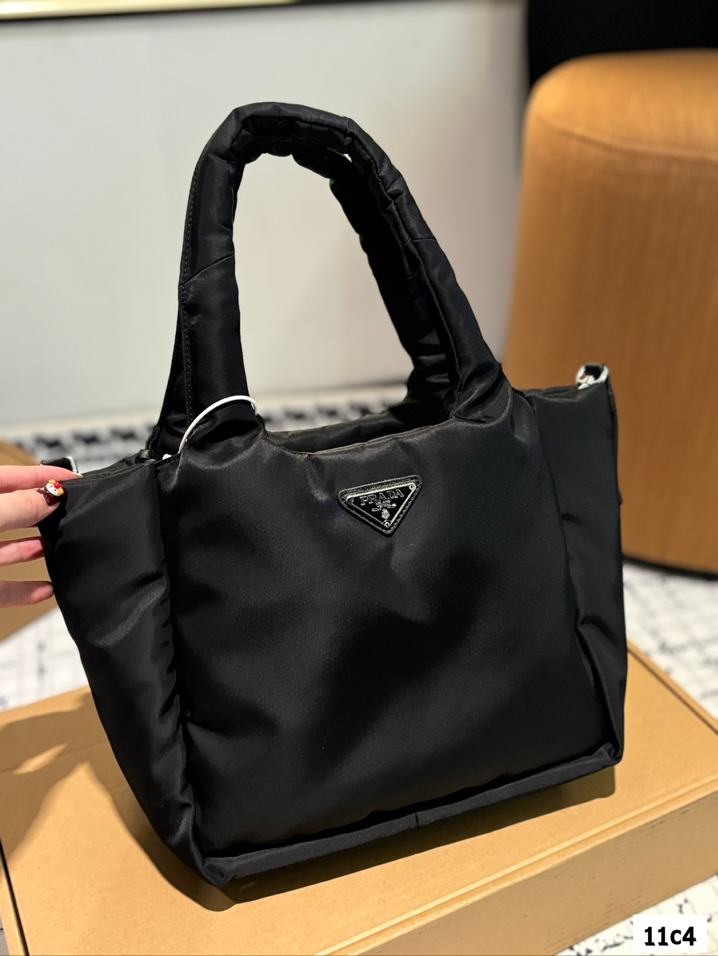 Pra new arrivla bucket tote bag size:30 * 26 cm - Top Club