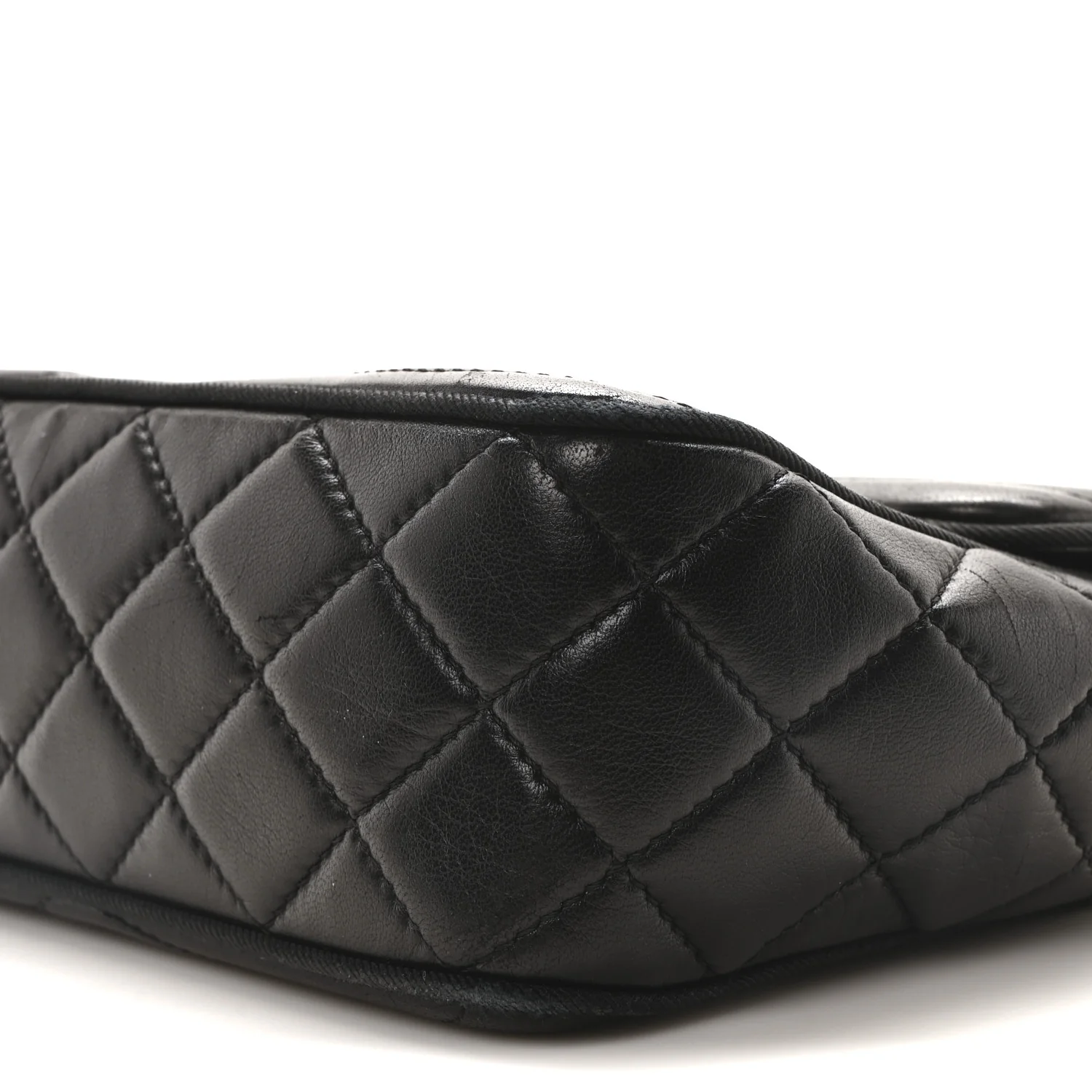 Lambskin Scallop Quilted Medium Pagoda Flap Black - Top Club