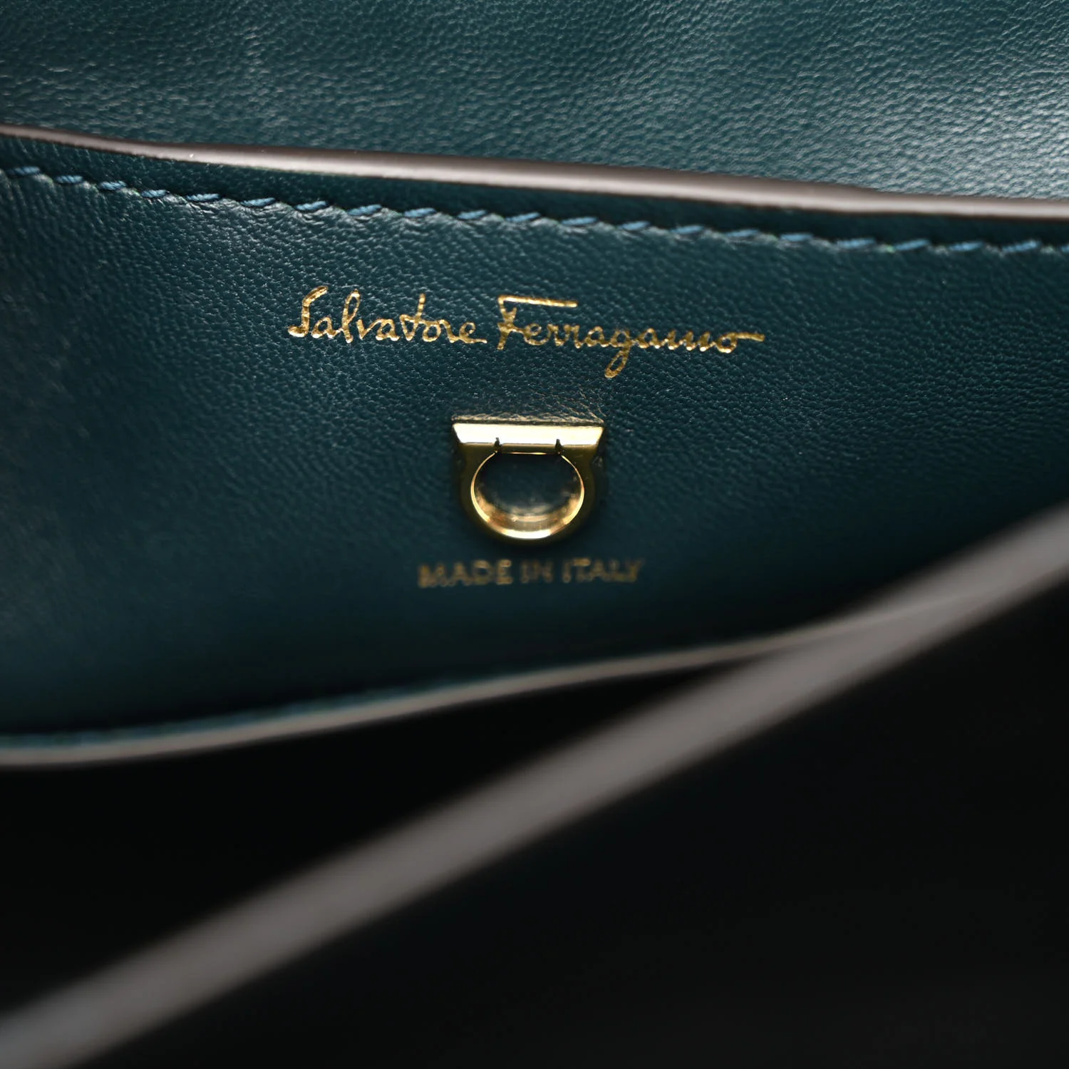Calfskin Embossed Small Margot Top Handle Divisa Green - Top Club
