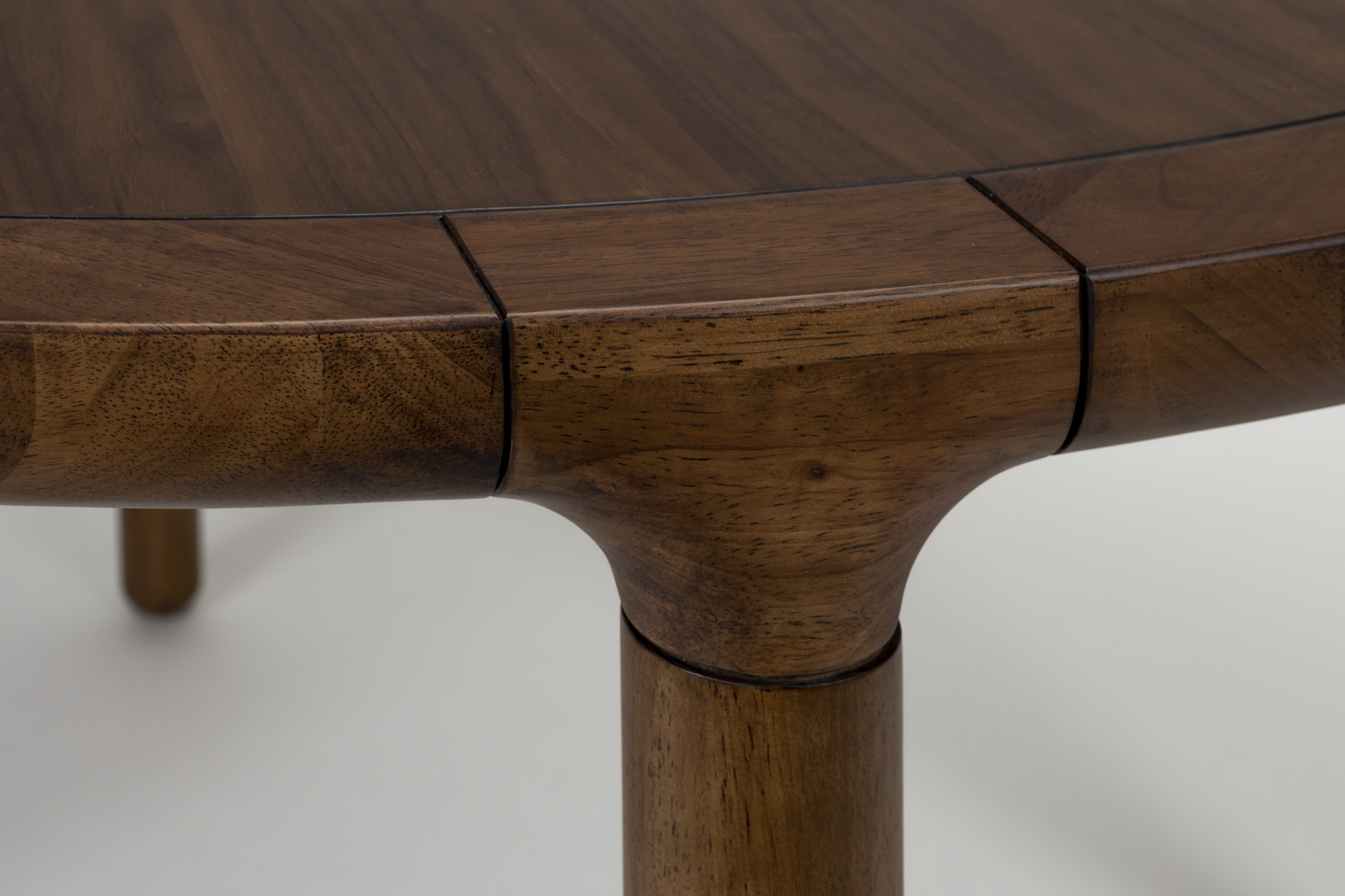Eetkamertafel Storm walnoot 128 cm