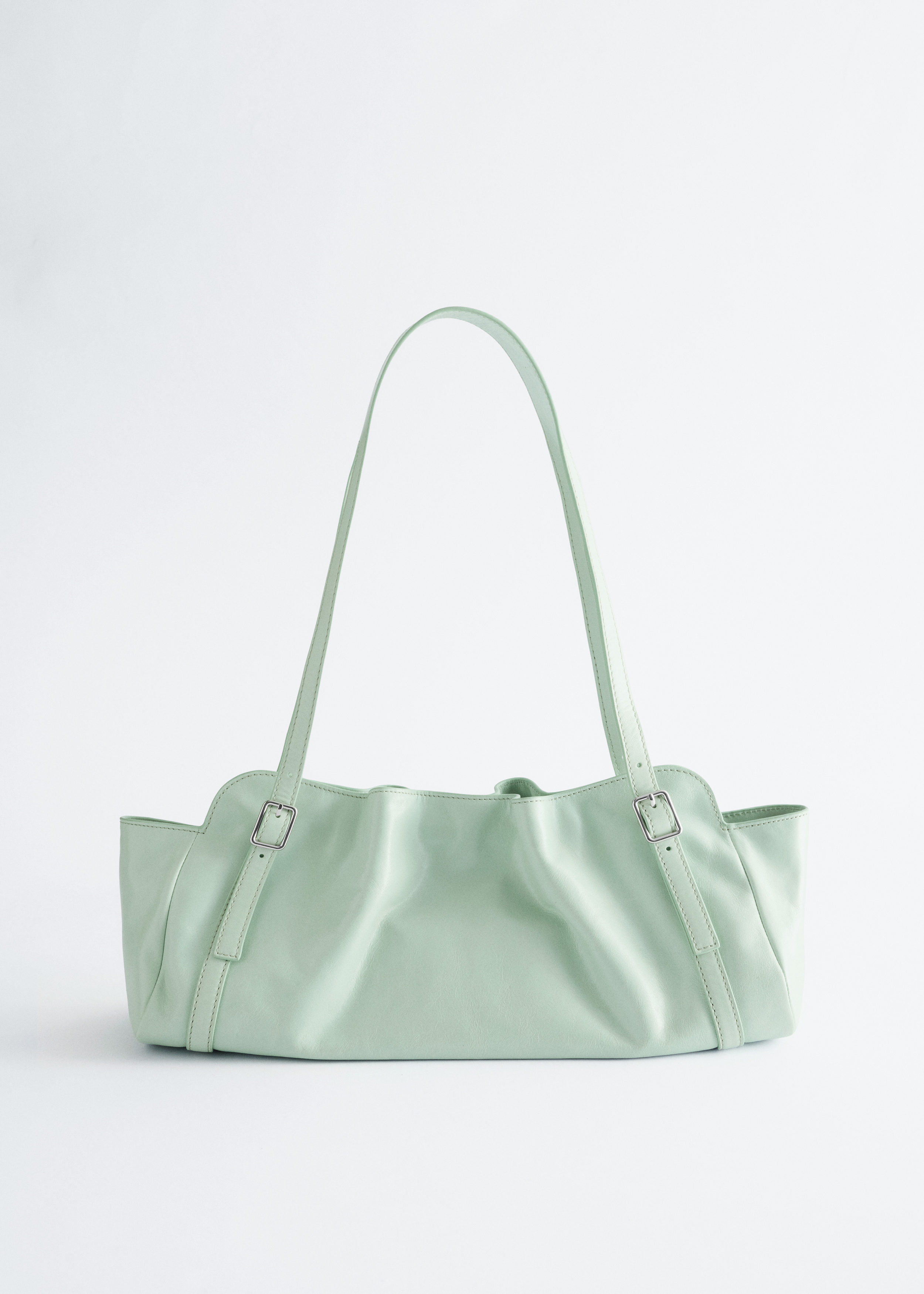 & Other Stories LOW-PROFILE LEATHER SHOULDER BAG