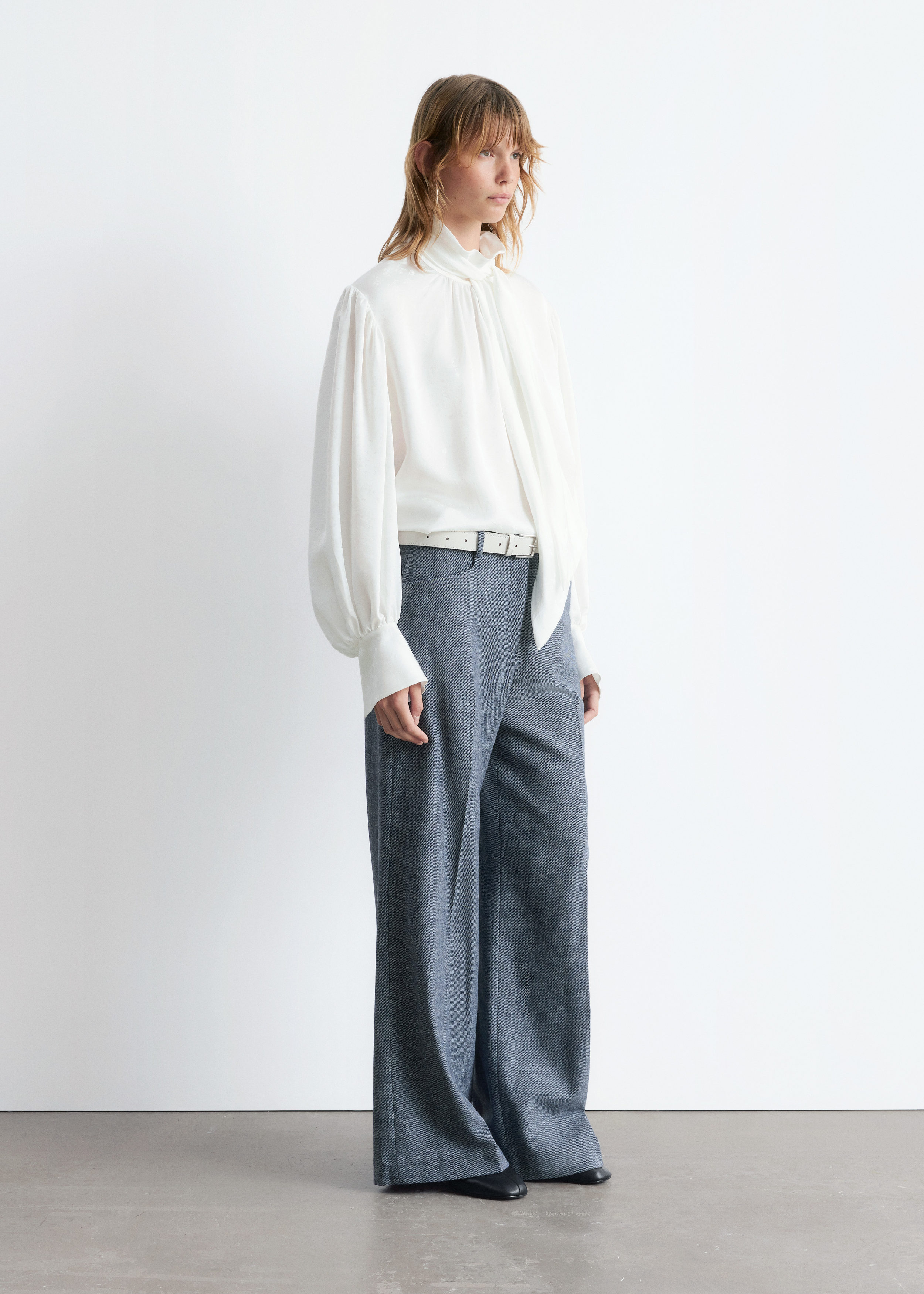 & Other Stories BOW-COLLAR BLOUSE