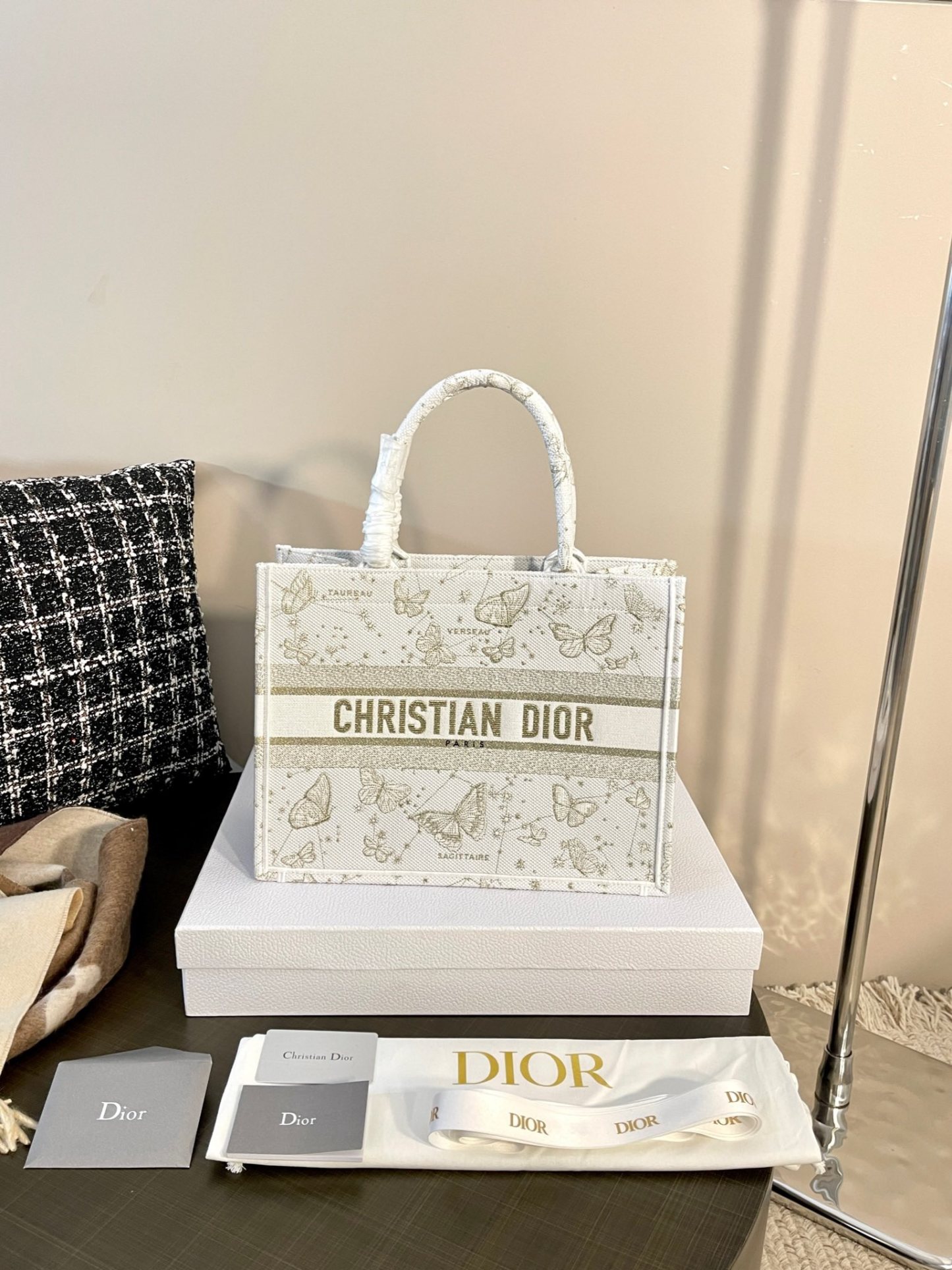 D book tote bag butterfly size: 36??27??16cm - Top Club