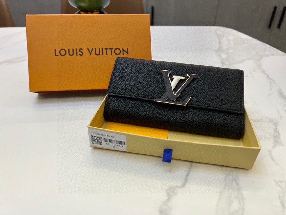 L Capucines men wallet size??20*11*2.5 cm - Top Club