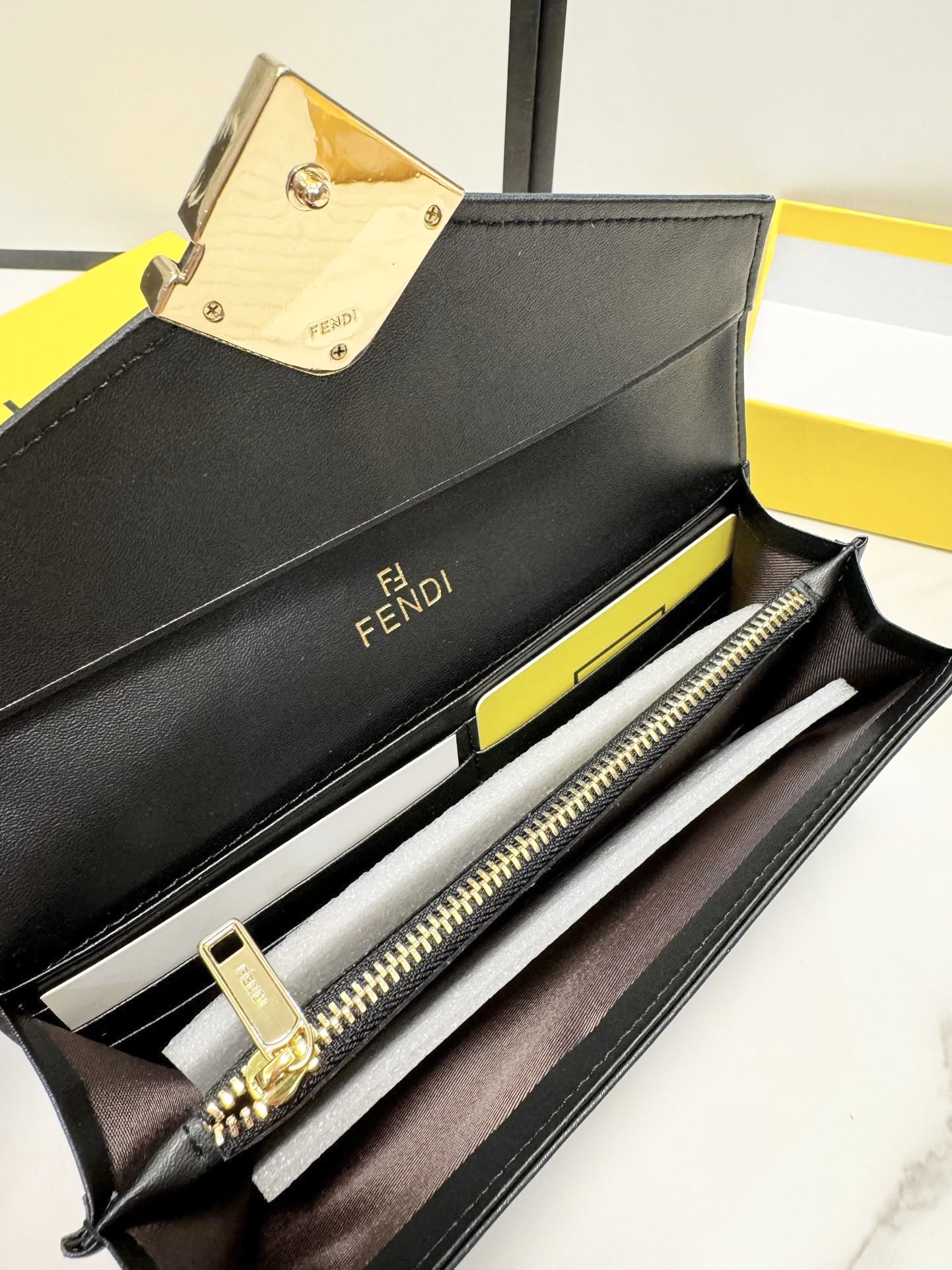 Fen new arrival wallet 010 size: 19*10 cm - Top Club