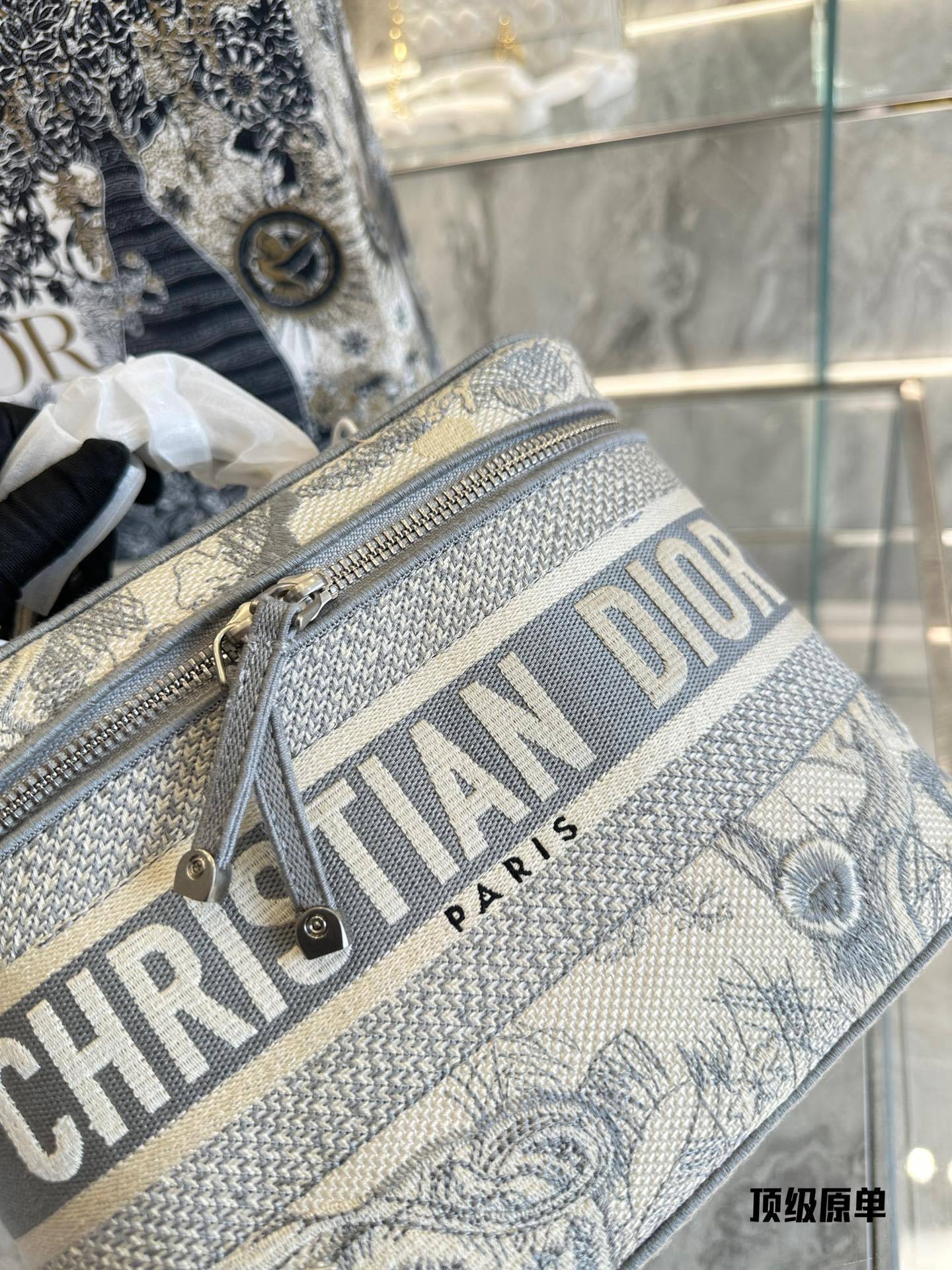 D new arrival bucket bag size;25*15*14cm - Top Club
