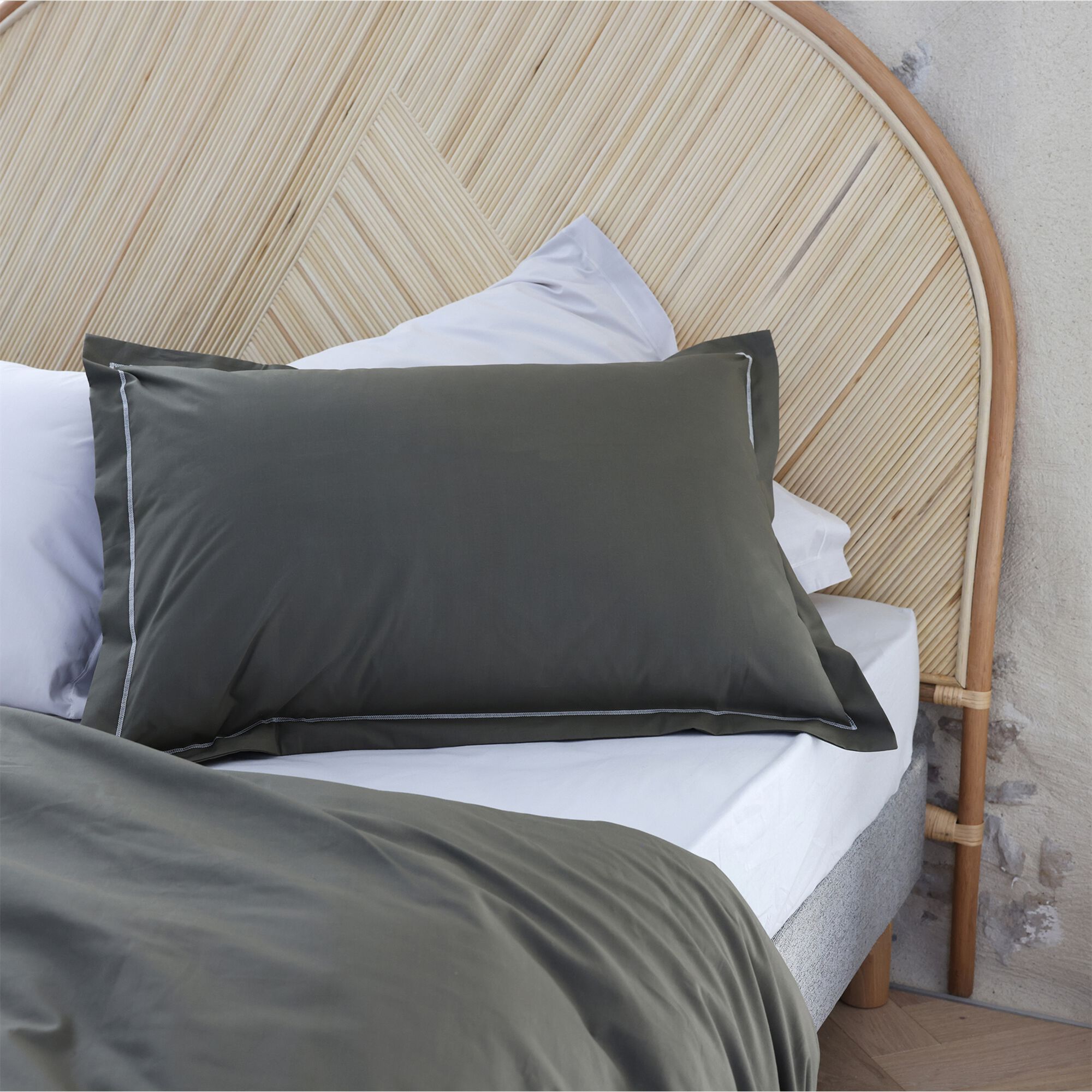 MARLY - Lot de 2 taies d'oreiller en percale de coton 50x70cm - vert cèdre