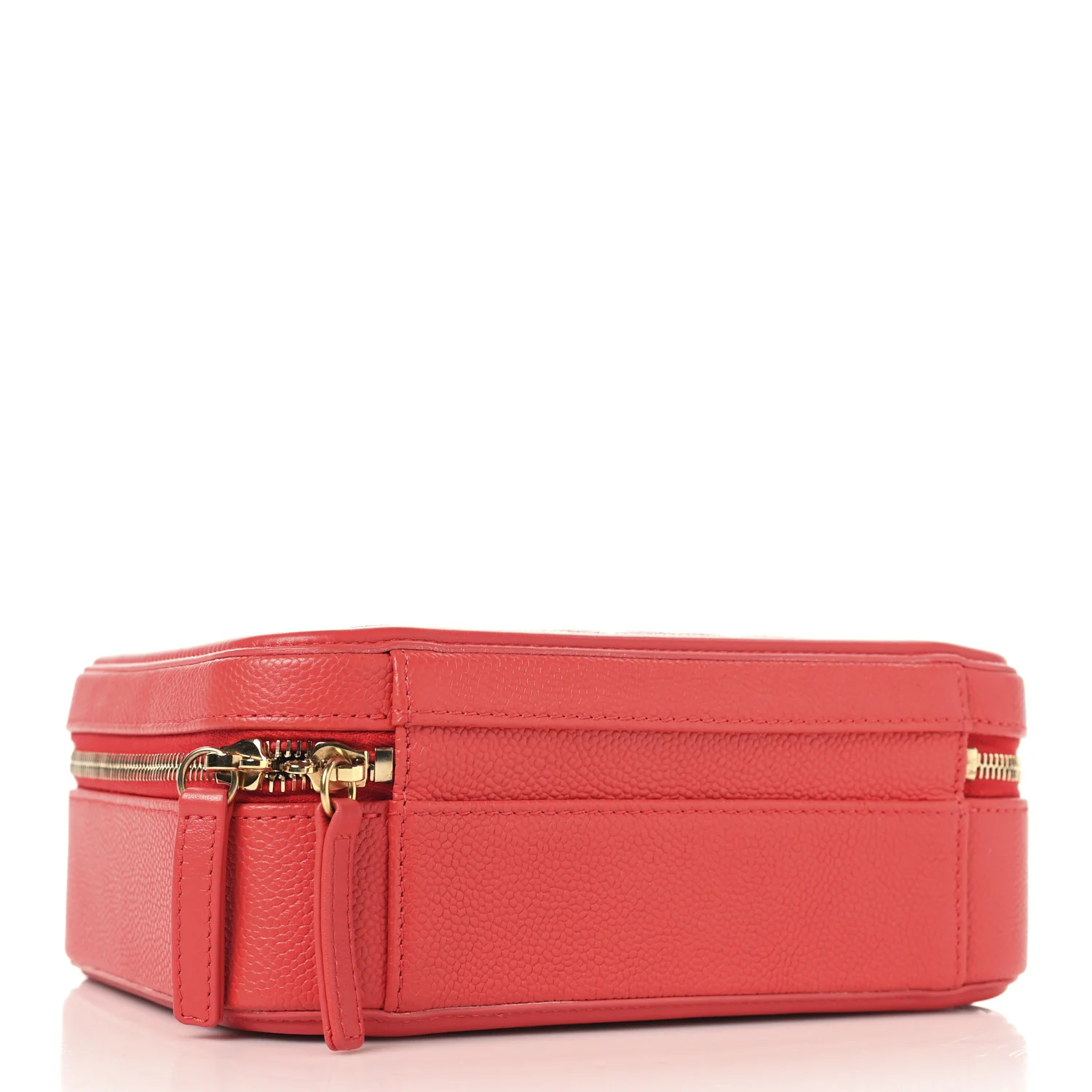 Caviar Quilted Medium CC Filigree Vanity Case Red - Top Club