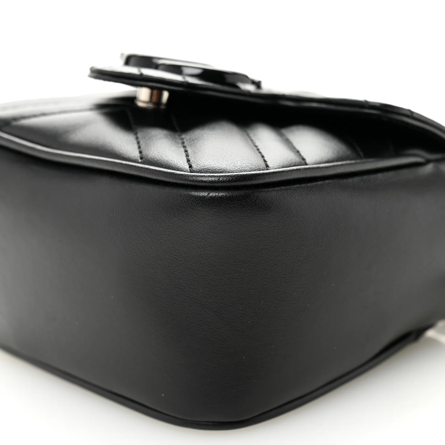 Calfskin Matelasse Monochrome GG Marmont Chain Mini Belt Bag Black - Top Club