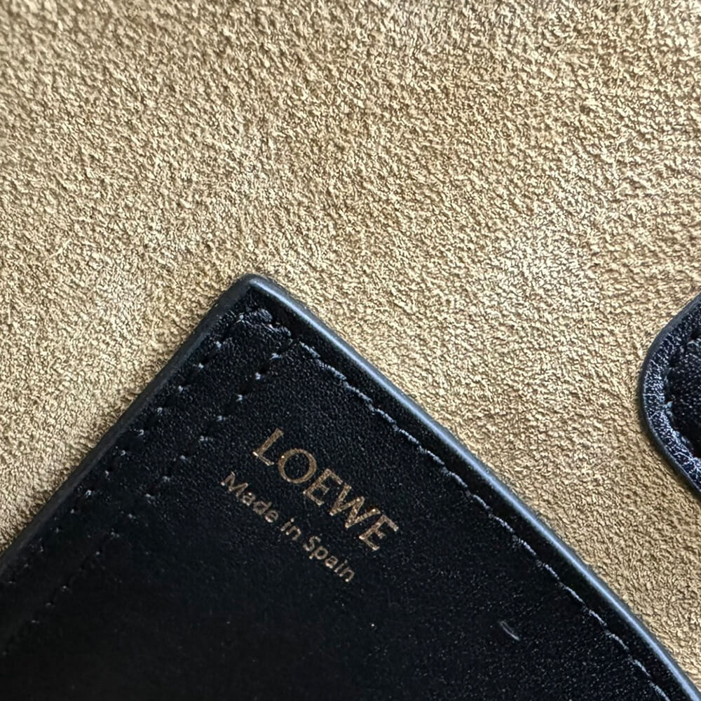LOEWE Mini Pebble bucket in smooth calfskin(high-end grade) - Top Club