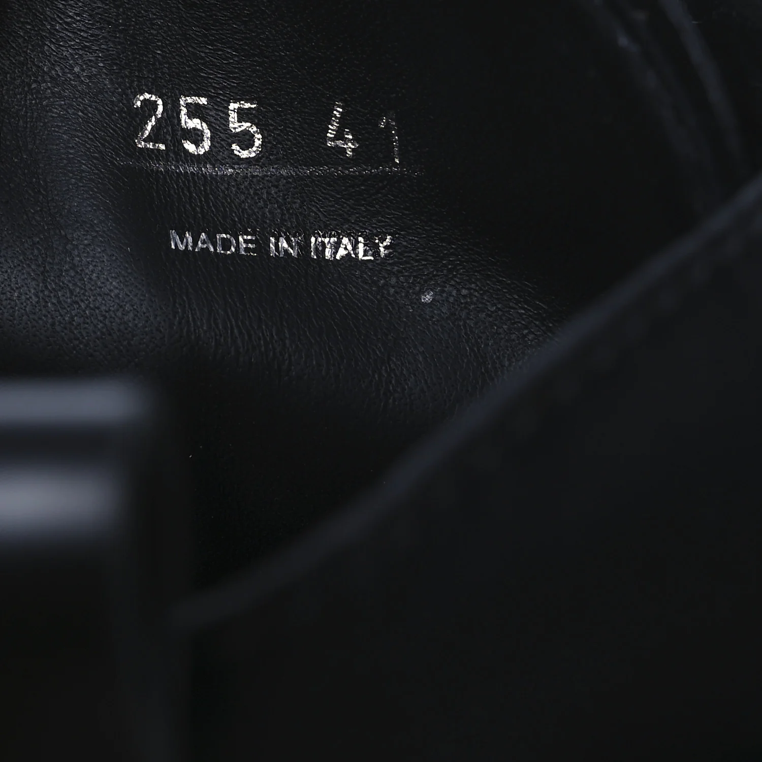 Spazzolato Rois Re-Nylon Metal Triangle Logo Monolith Pouch Pocket 55mm Boots 41 Black - Top Club