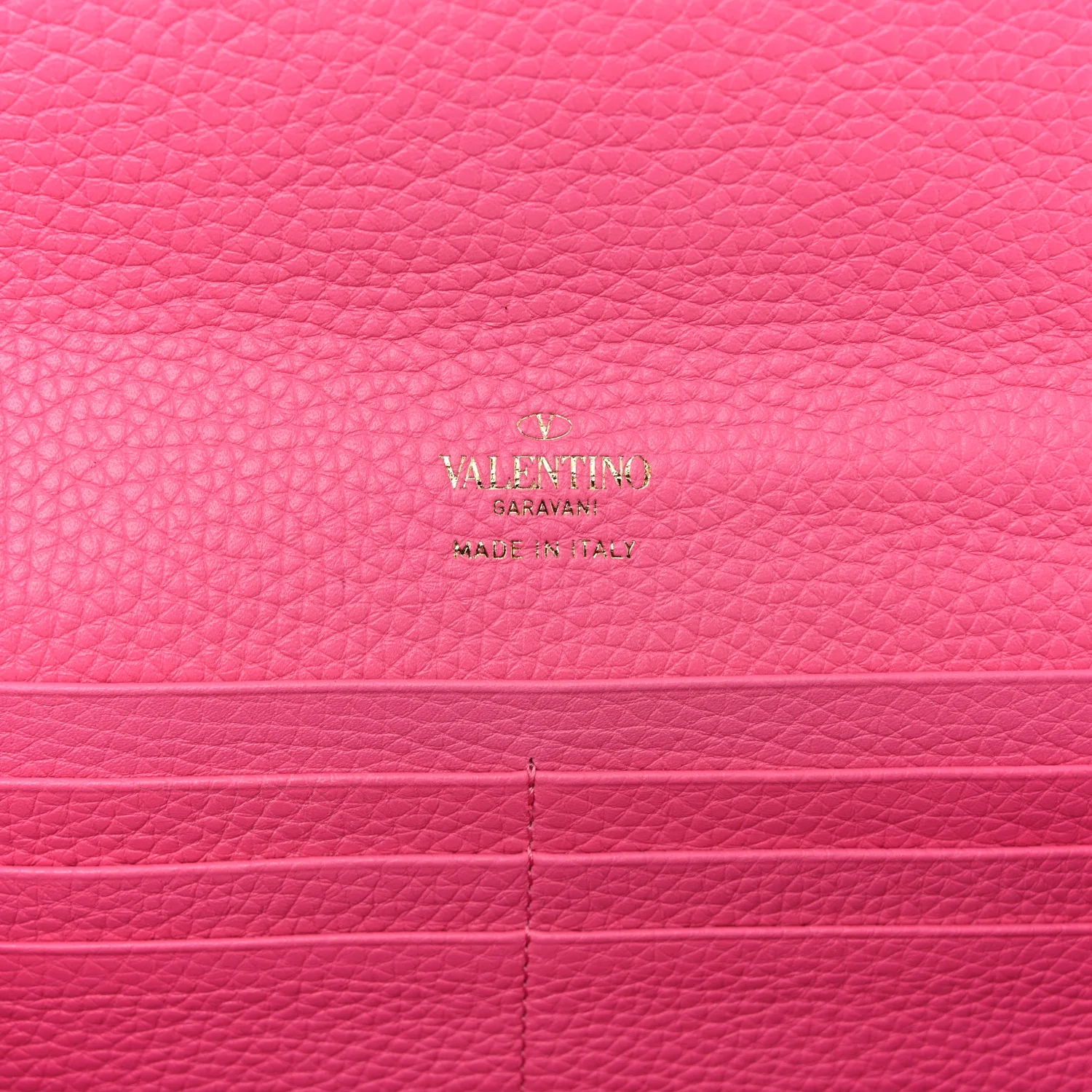 Pebbled Calfskin Rockstud Flip Lock Wallet On Chain Feminine Pink - Top Club