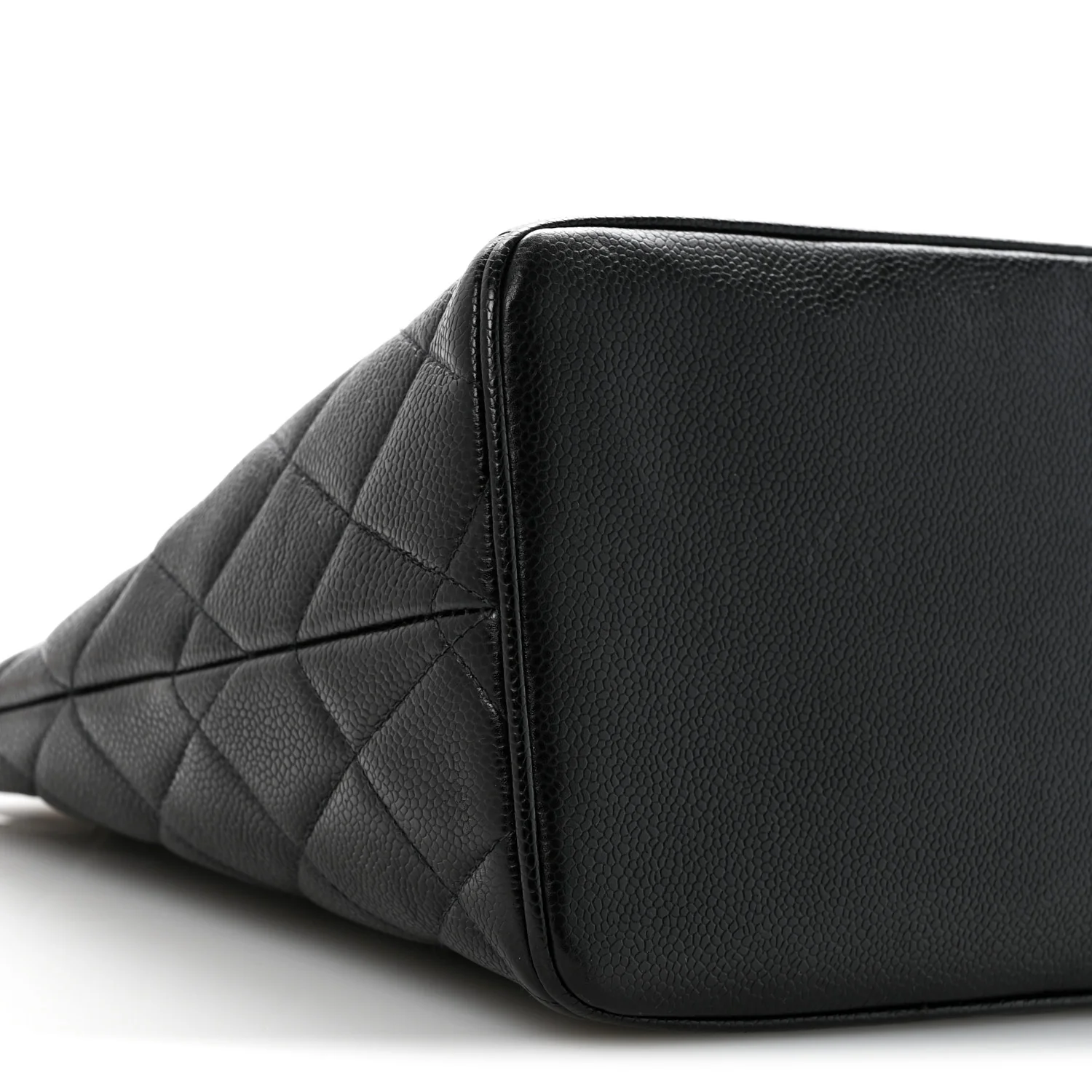 Caviar Quilted Medallion Tote Black - Top Club