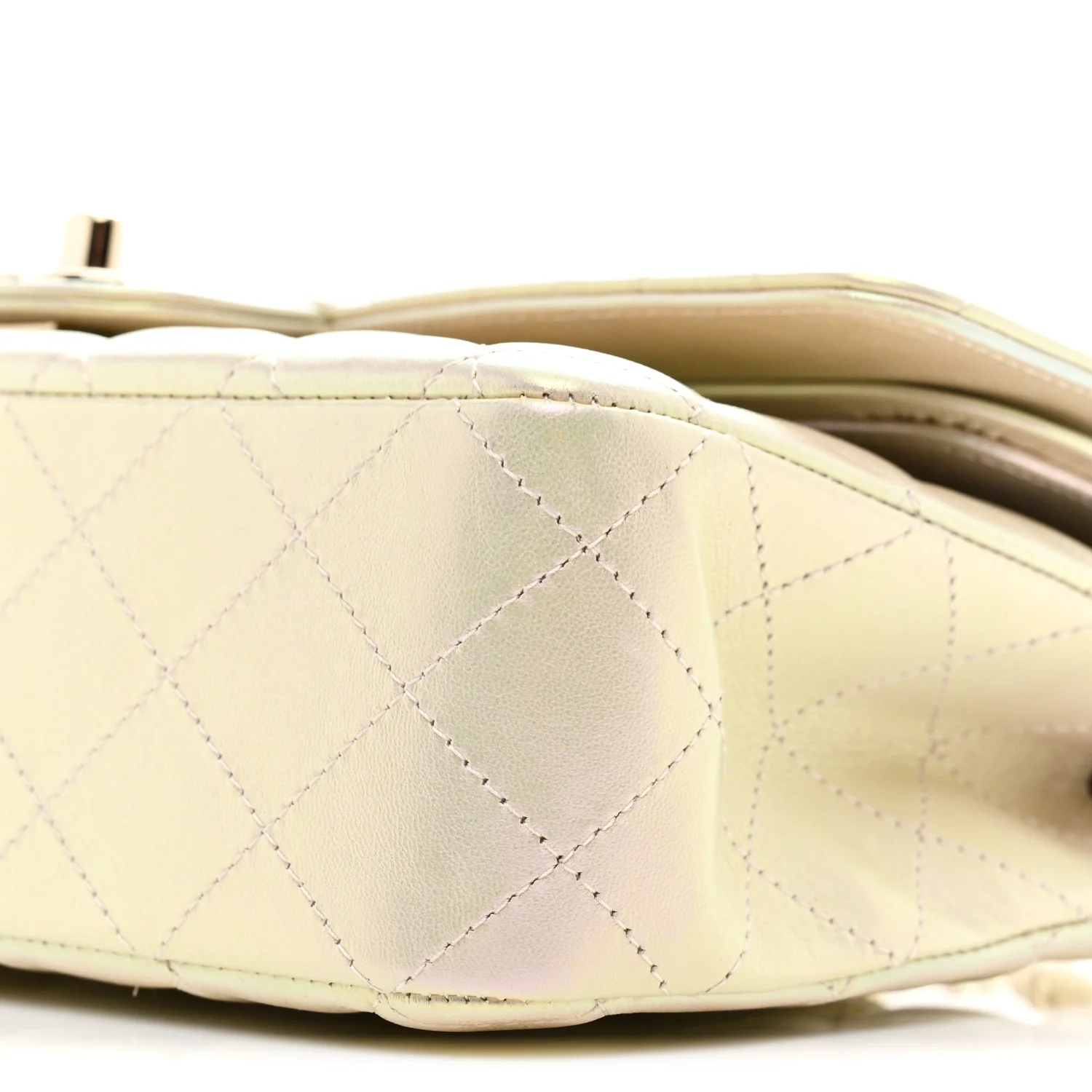 Iridescent Lambskin Quilted Medium Double Flap Ivory - Top Club