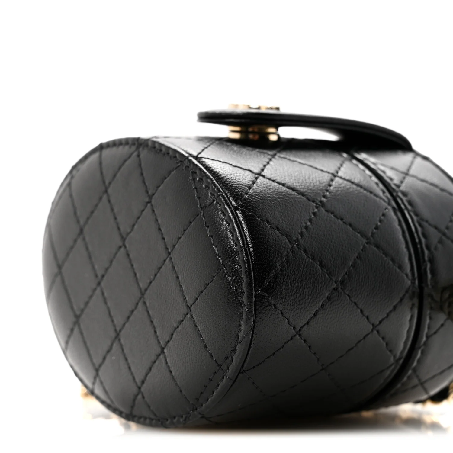 Lambskin Quilted Mini Round Vanity Case With Chain Black - Top Club