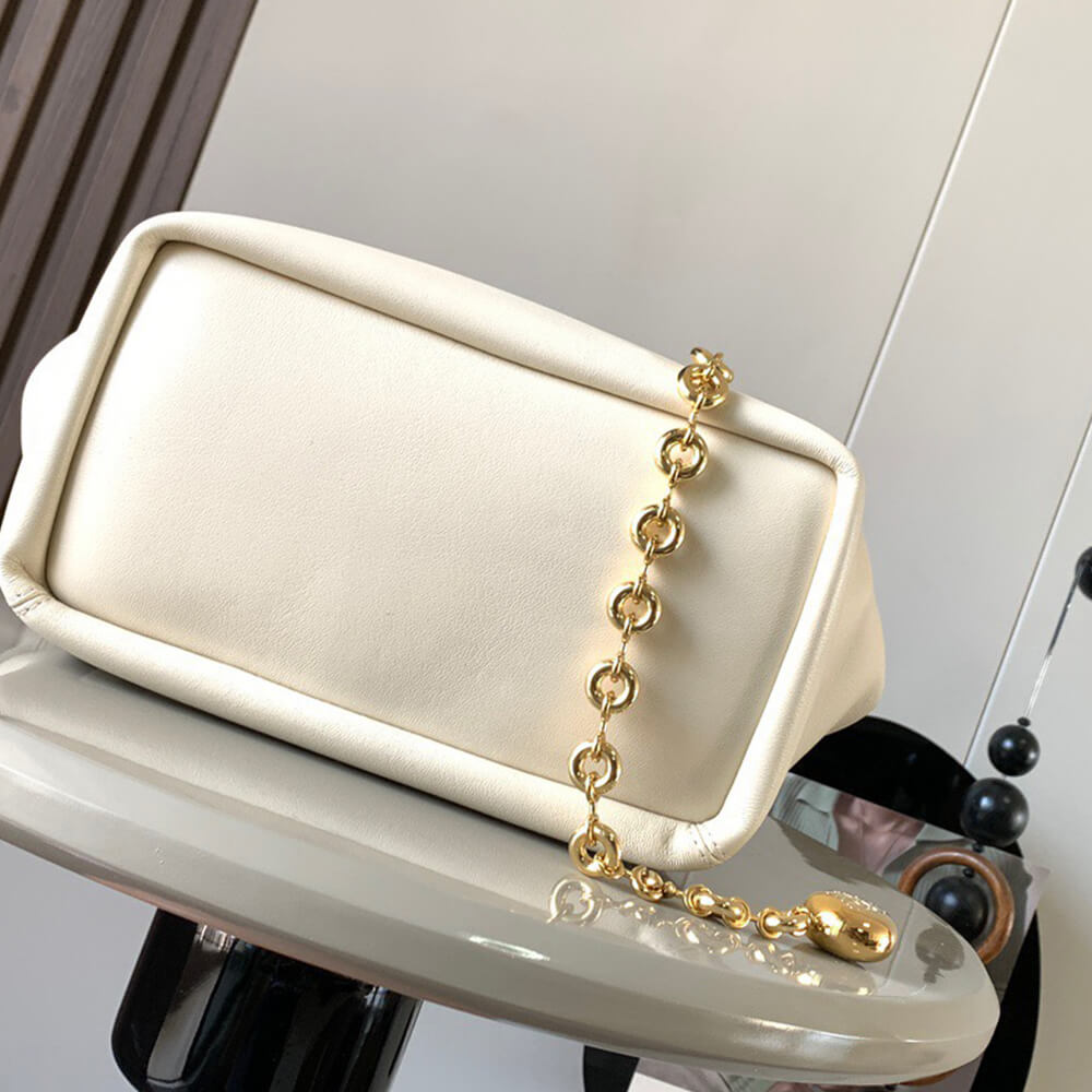 Loewe Small Squeeze bag in nappa lambskin - Top Club