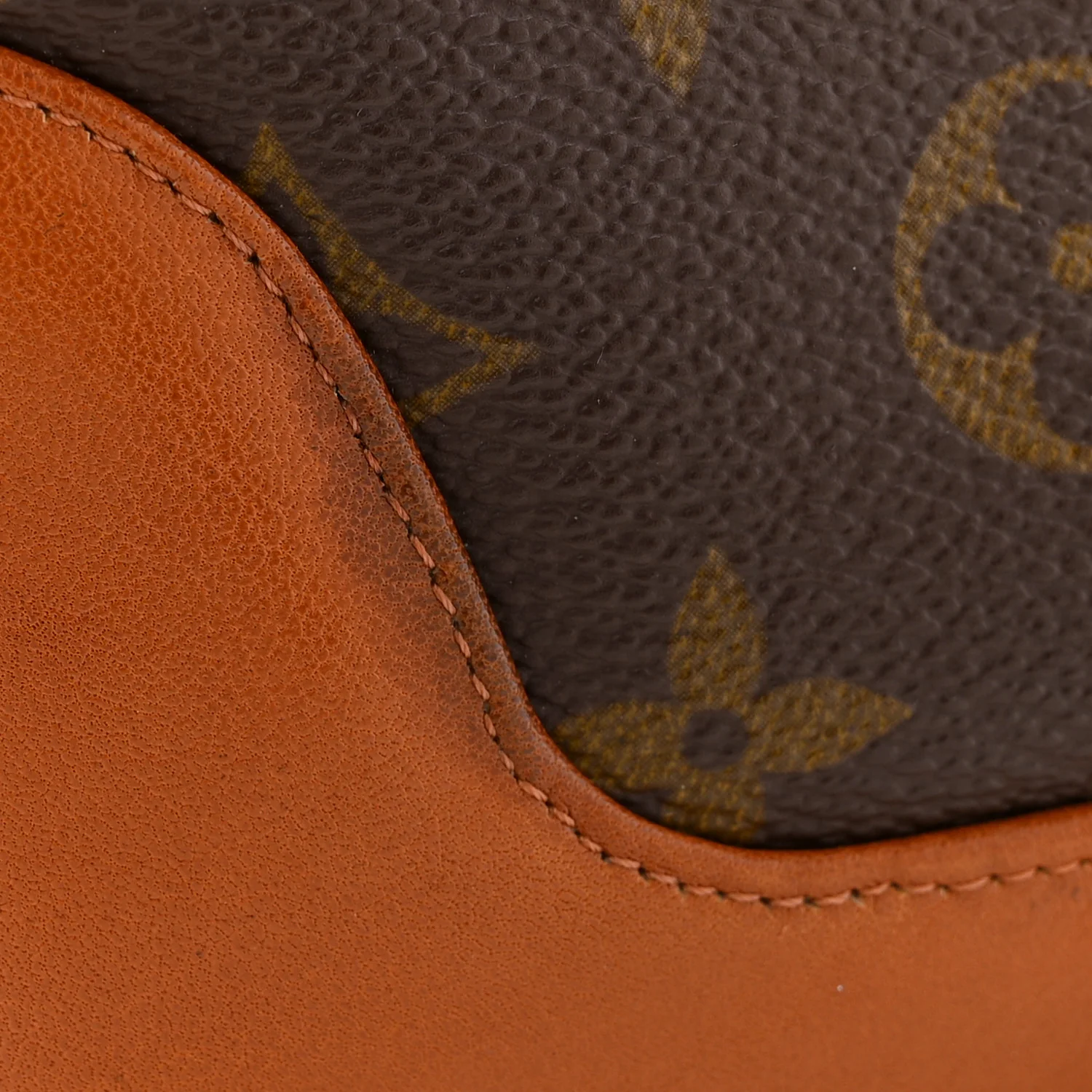 Monogram Saks Boulogne - Top Club