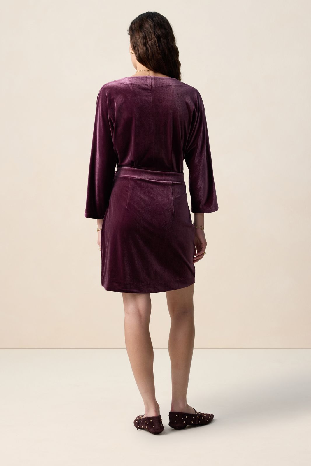 Donkerrode velvet overslag jurk