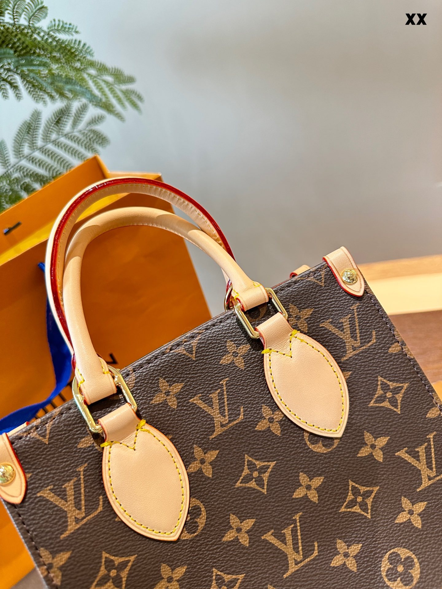 Louis new arrival bag size: 20*24 cm - Top Club