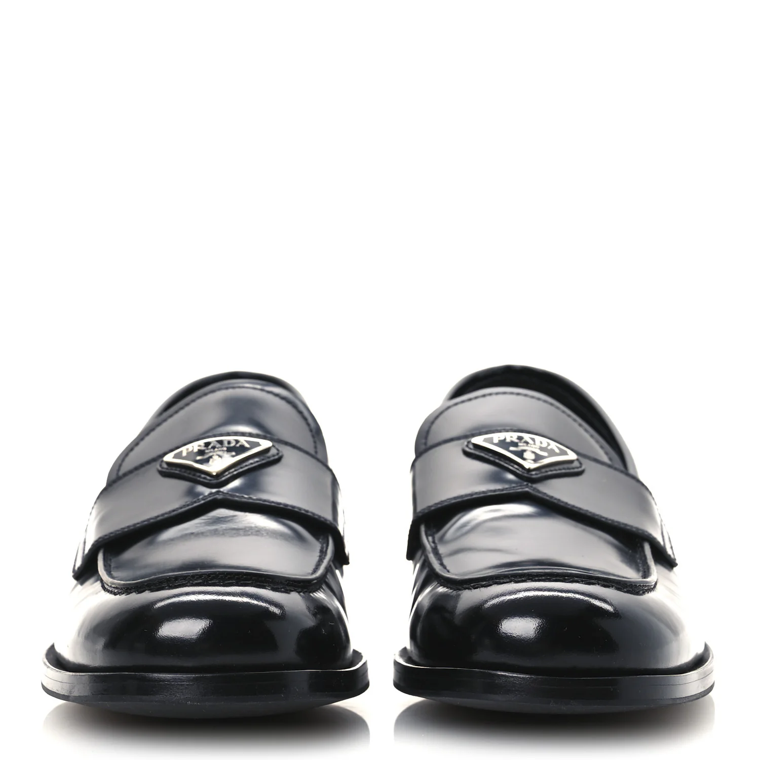 Spazzolato Fume Metal Triangle Logo Mens Loafers 8.5 Black - Top Club
