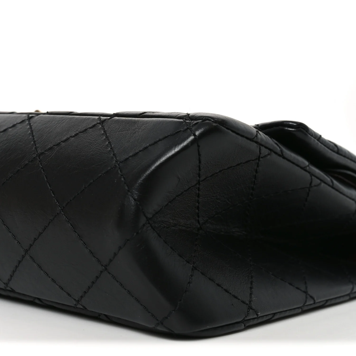 Aged Calfskin Quilted 2.55 Reissue 226 Flap Black - Top Club