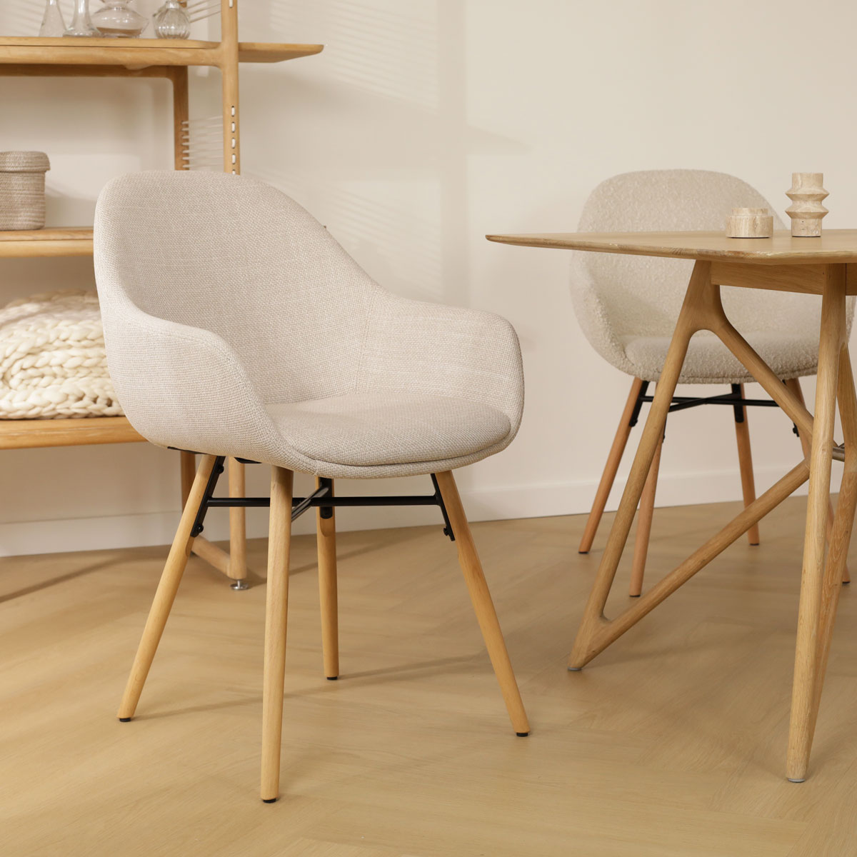 Nena-Mae eetkamerstoel beige - naturel onderstel