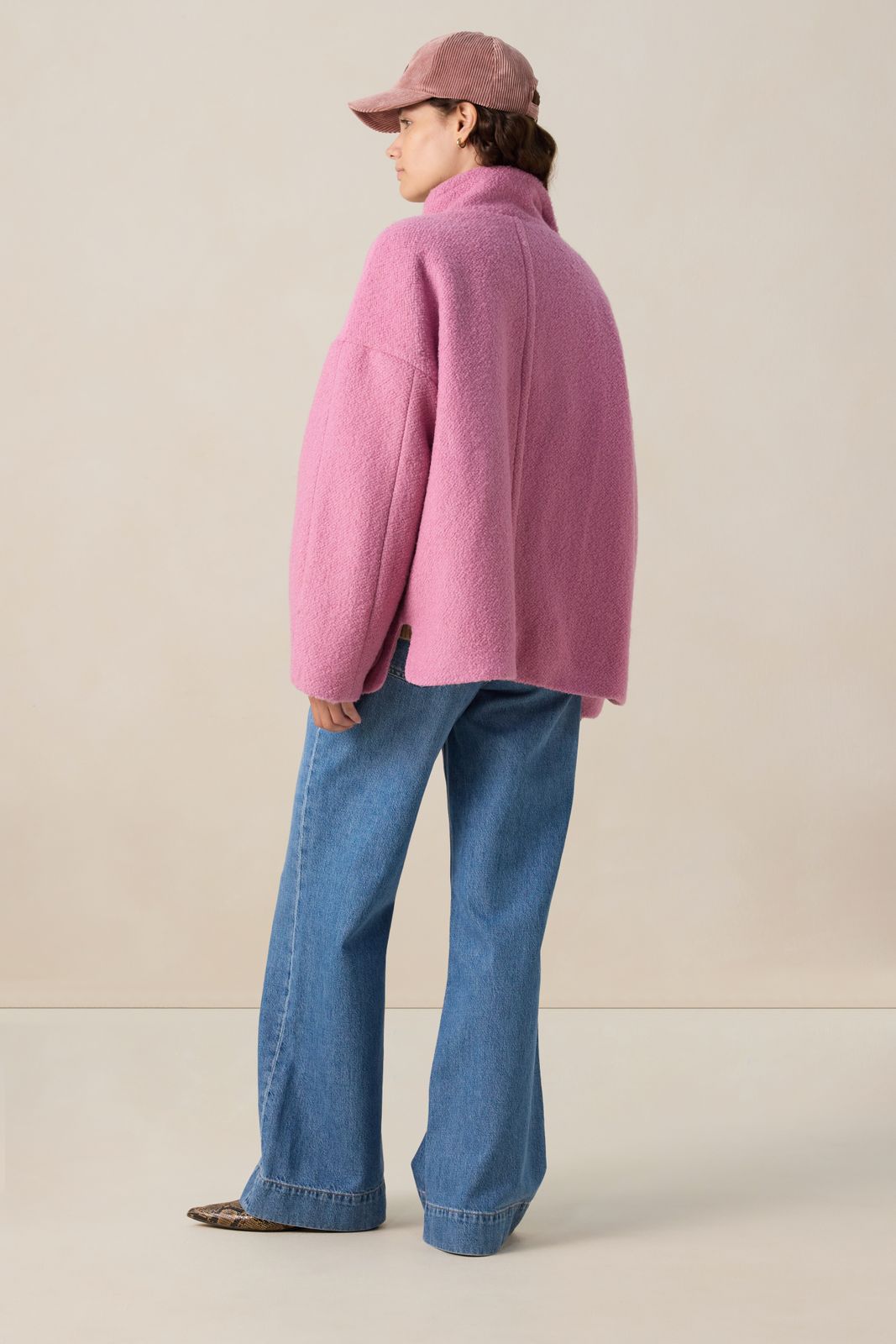 Roze wollen boucle jas