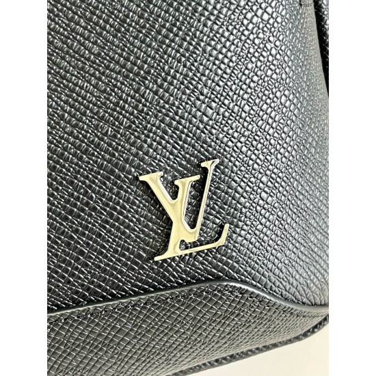 Model: M30443 Size: 20 x 31 x 10 cm - Top Club