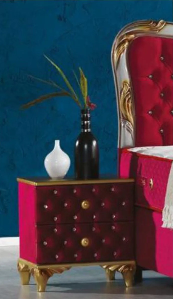 Baroque bedside table with glittering stones and 2 drawers Bordeaux red / gold 50 x 50 x H. 50 cm - Side table in baroque style - Baroque bedroom furniture