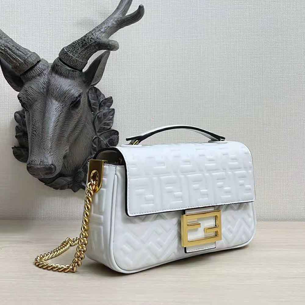 Baguette Chain Midi Light gray leather bag