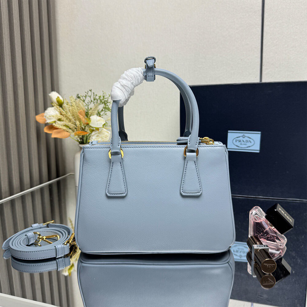 Prada Small Prada Galleria Saffiano leather bag(HIGH-END GRADE) - Top Club