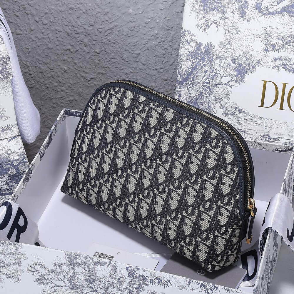30 MONTAIGNE BEAUTY POUCH - Top Club