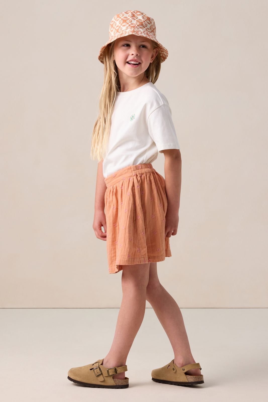 Oranje rok met embroidery