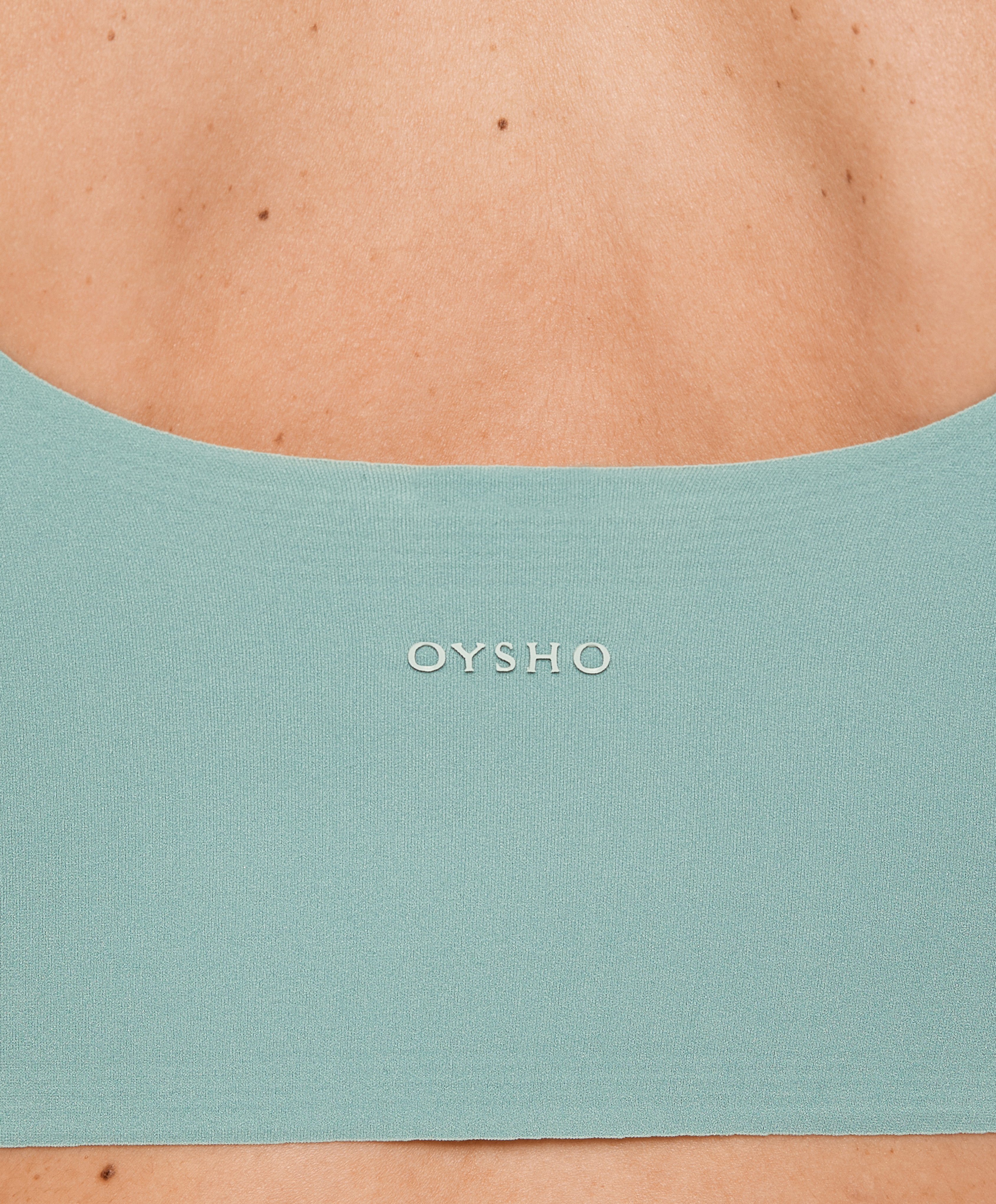 OYSHO Perfect-adapt medium-support sports bra with cups
