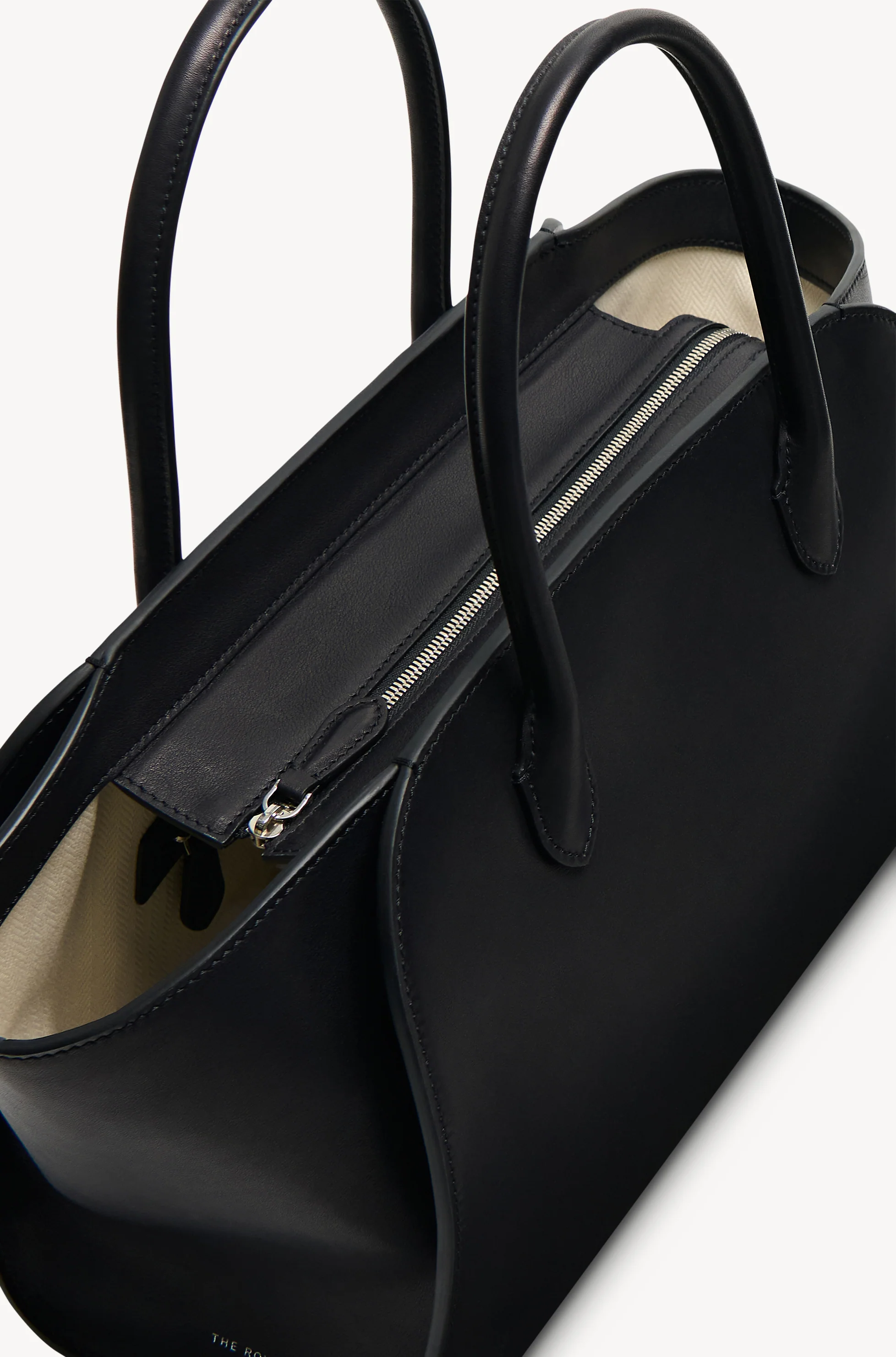Marlo 12 Bag in Leather - Top Club