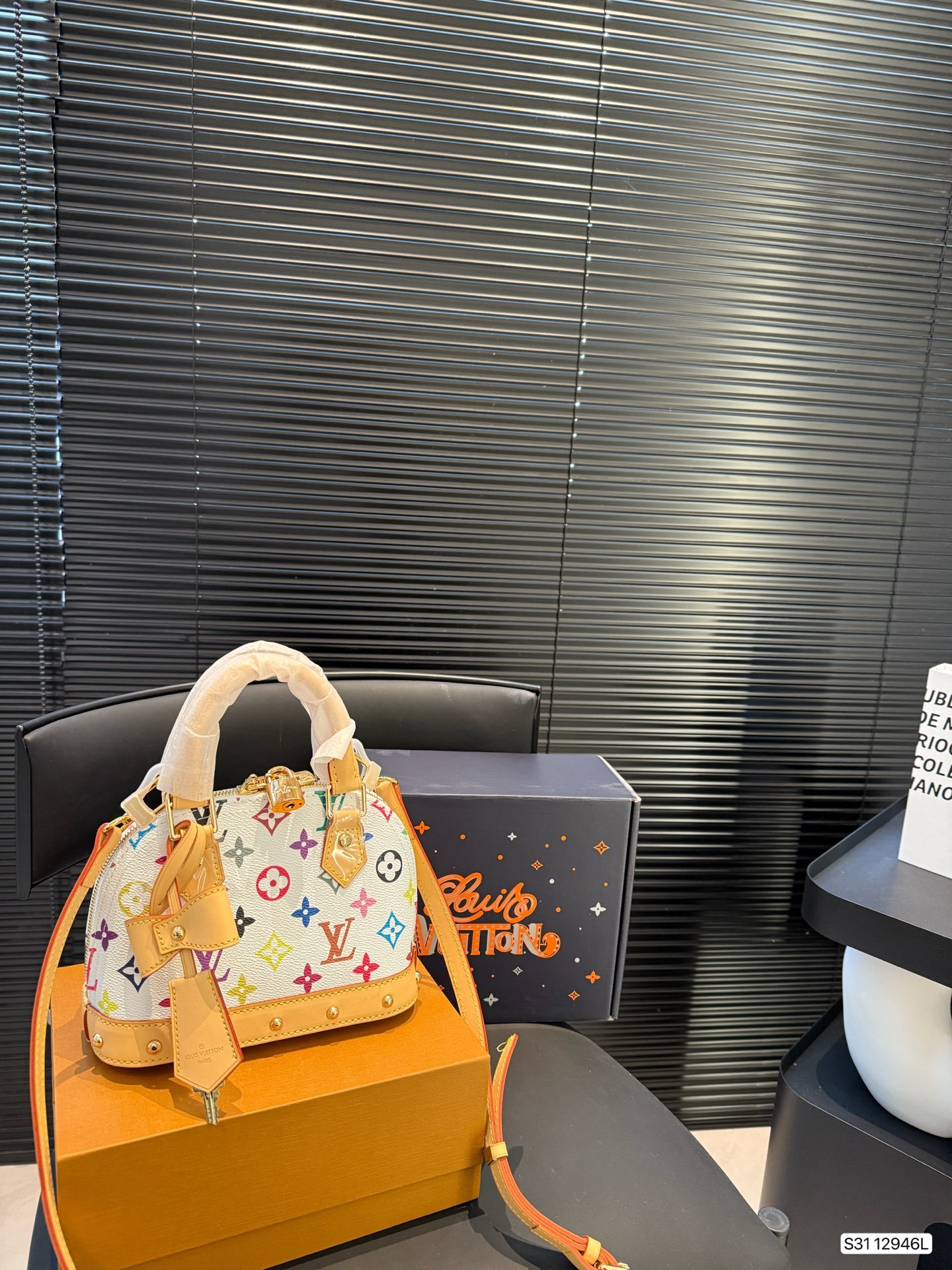 Louis new arrival bb bag size:20 * 15 cm - Top Club