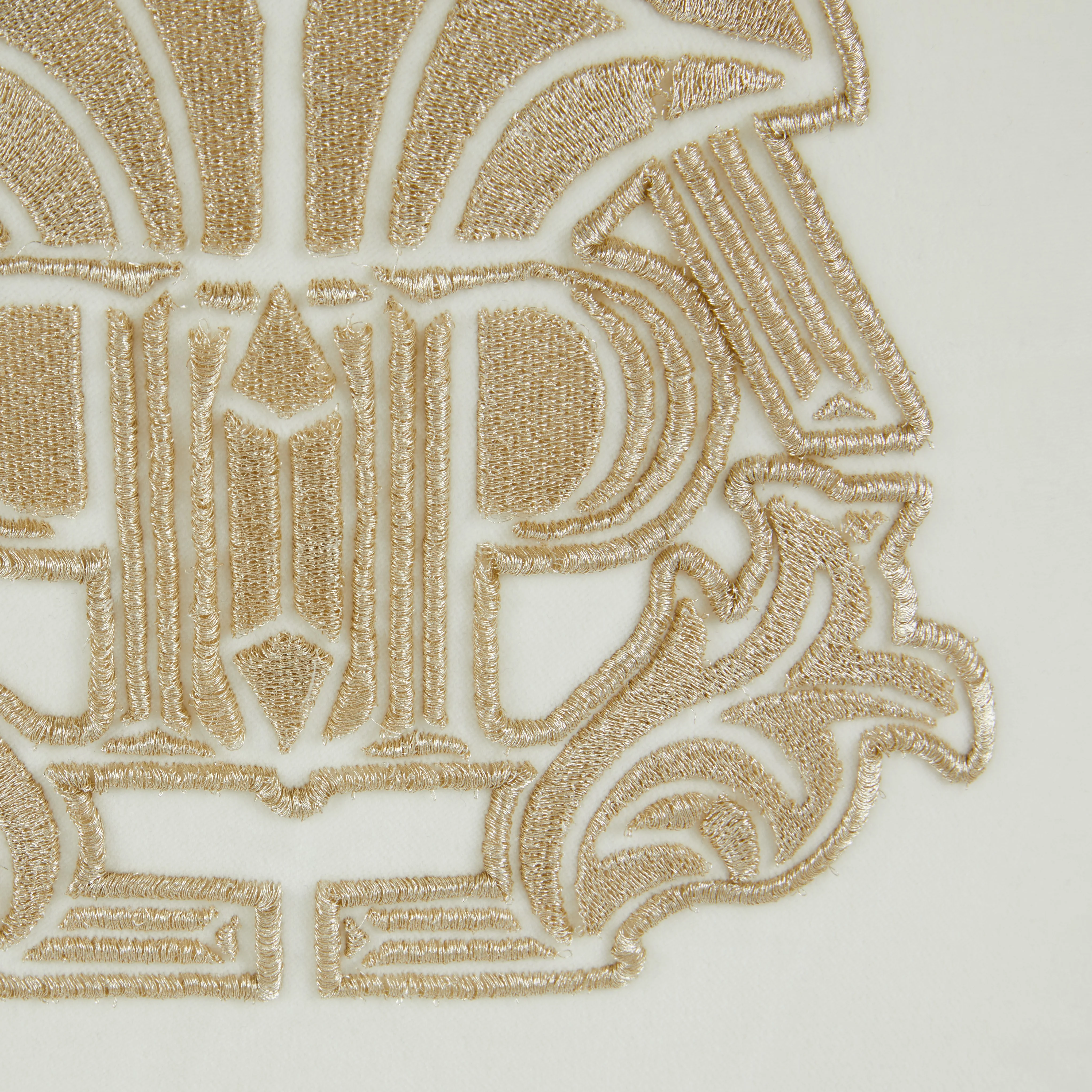 Cuscino Arredo In Velluto Gothic Monogram 60X60 Ivory Philipp Plein