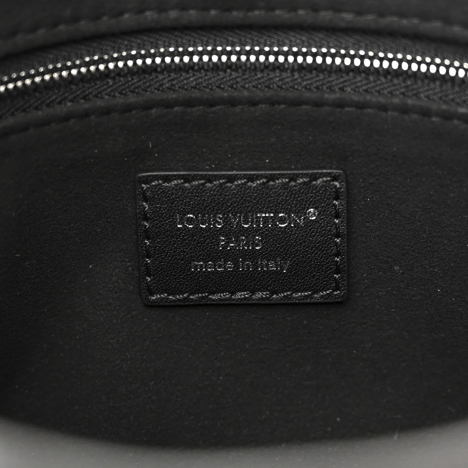 Lambskin CarryAll Cargo Vibe PM Black - Top Club