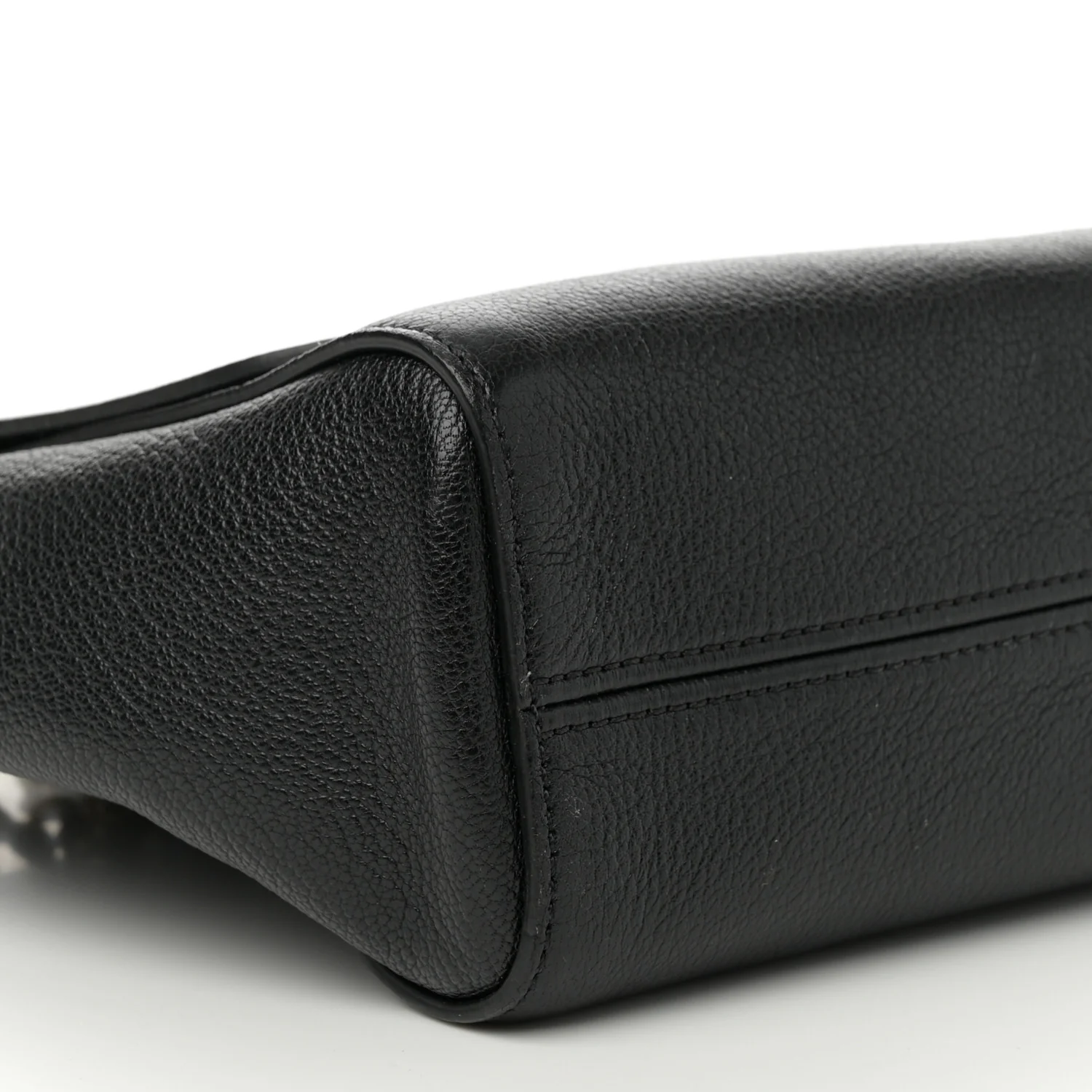 Glossy Goatskin Medium Lily Black - Top Club