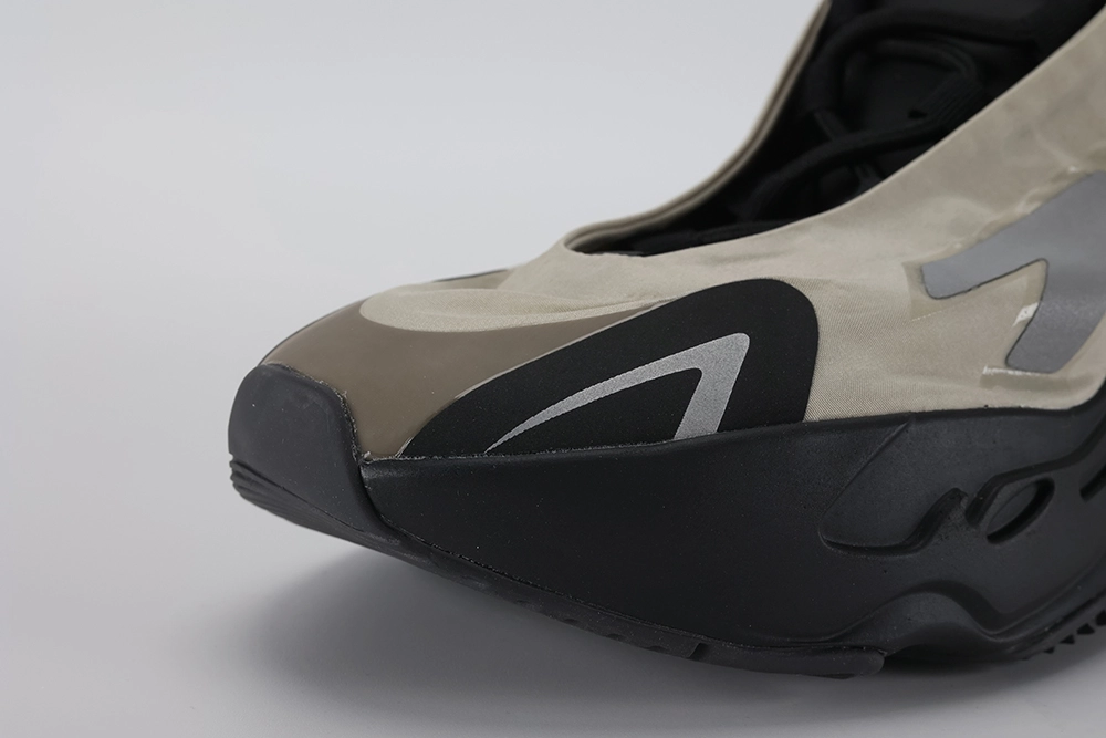 Yeezy Replica Boost 700 MNVN - Sneaker Replica Workshop