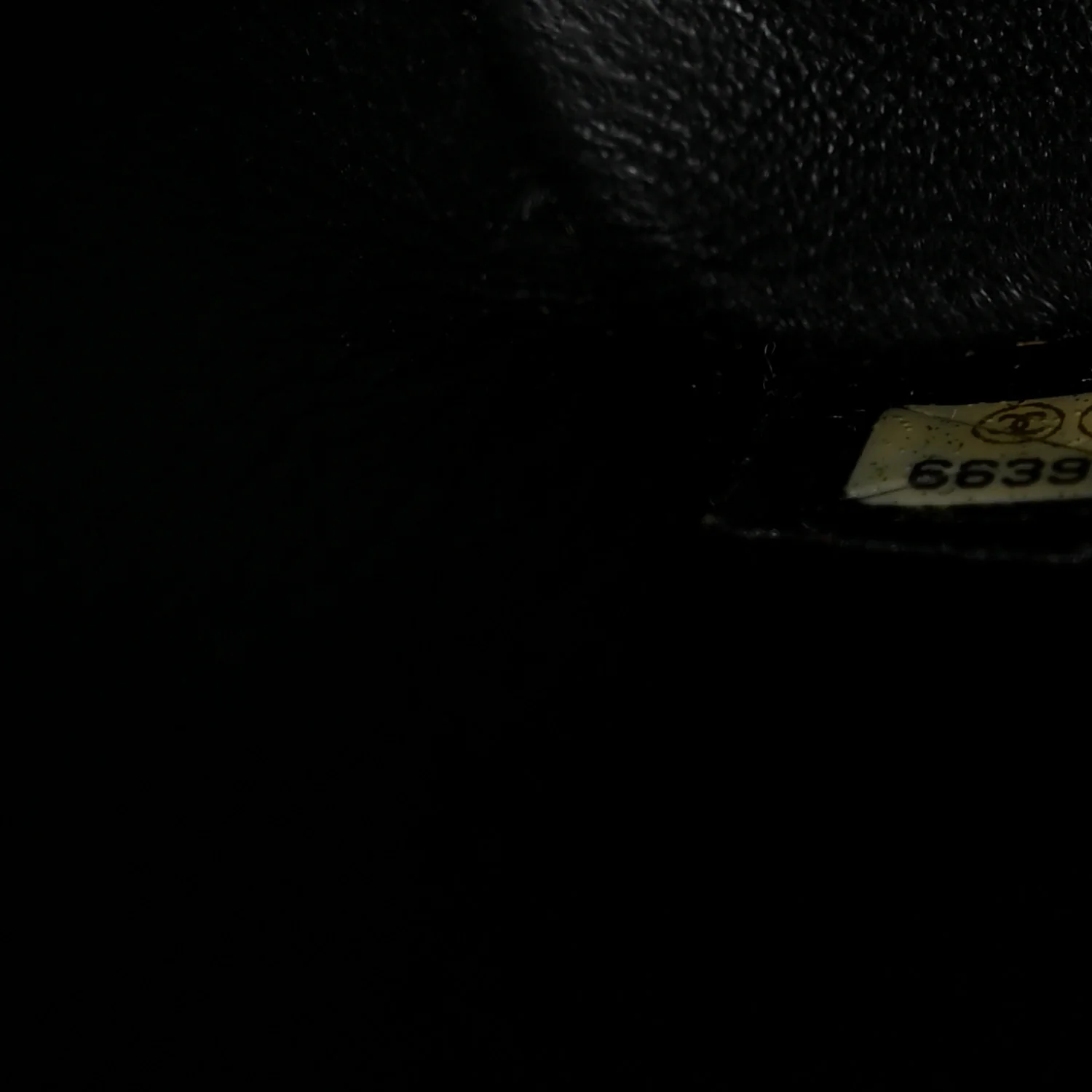 Caviar Quilted Medallion Tote Black - Top Club