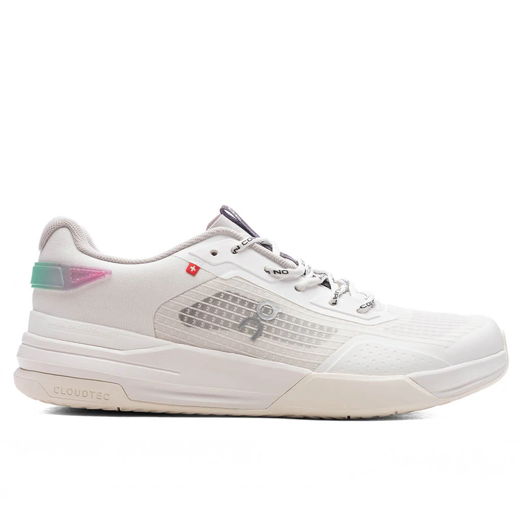 2022 Disney Visa Rewards Lilo & Stitch pin