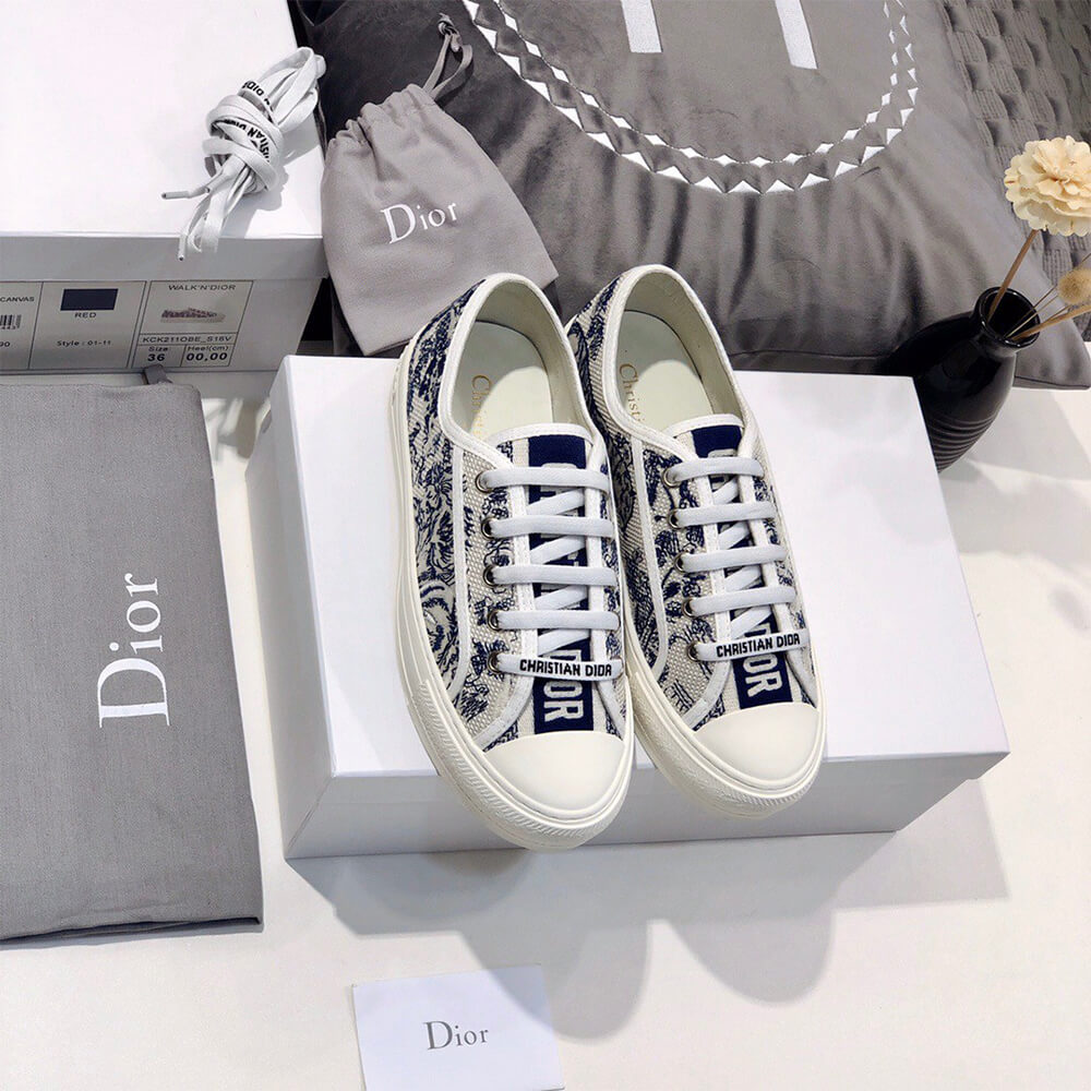 WALK N DIOR SNEAKER - Top Club