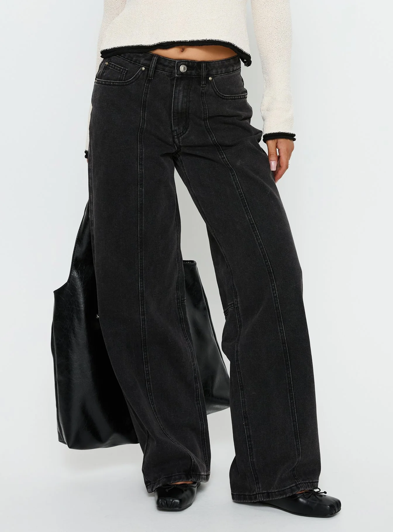 Lando Low Rise Straight Leg Jeans Washed Black