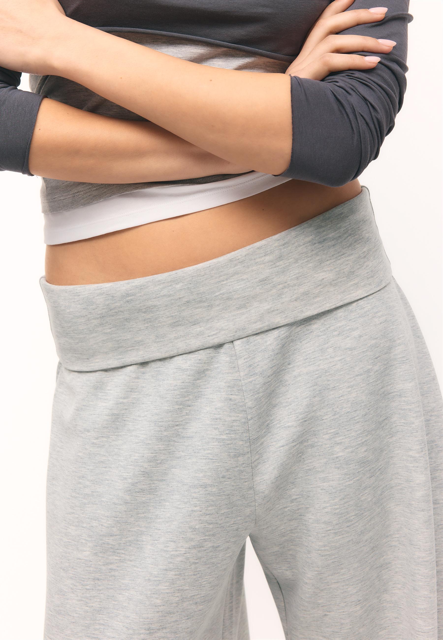 SOFT-TOUCH BALLOON JOGGER TROUSERS WITH TURN-UP WAIST