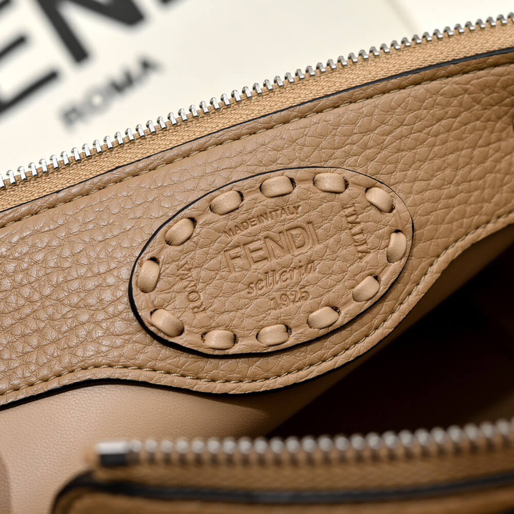 FENDI By The Way Selleria Medium - Top Club